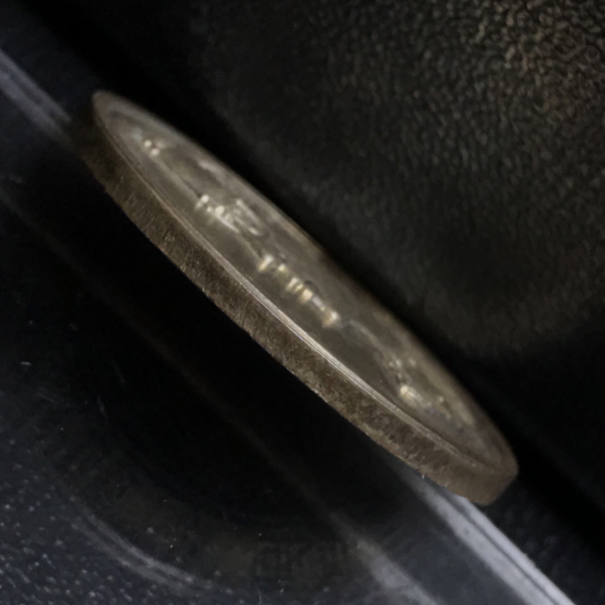 เหรียญพระบรมรูปคุ้มเกล้า รพ.ภูมิพล ปี2522 (ในหลวง ร.9เสด็จเททอง) เนื้อเงิน พิมพ์ใหญ่ ผิวเดิมพร้อมซองบรรจุ