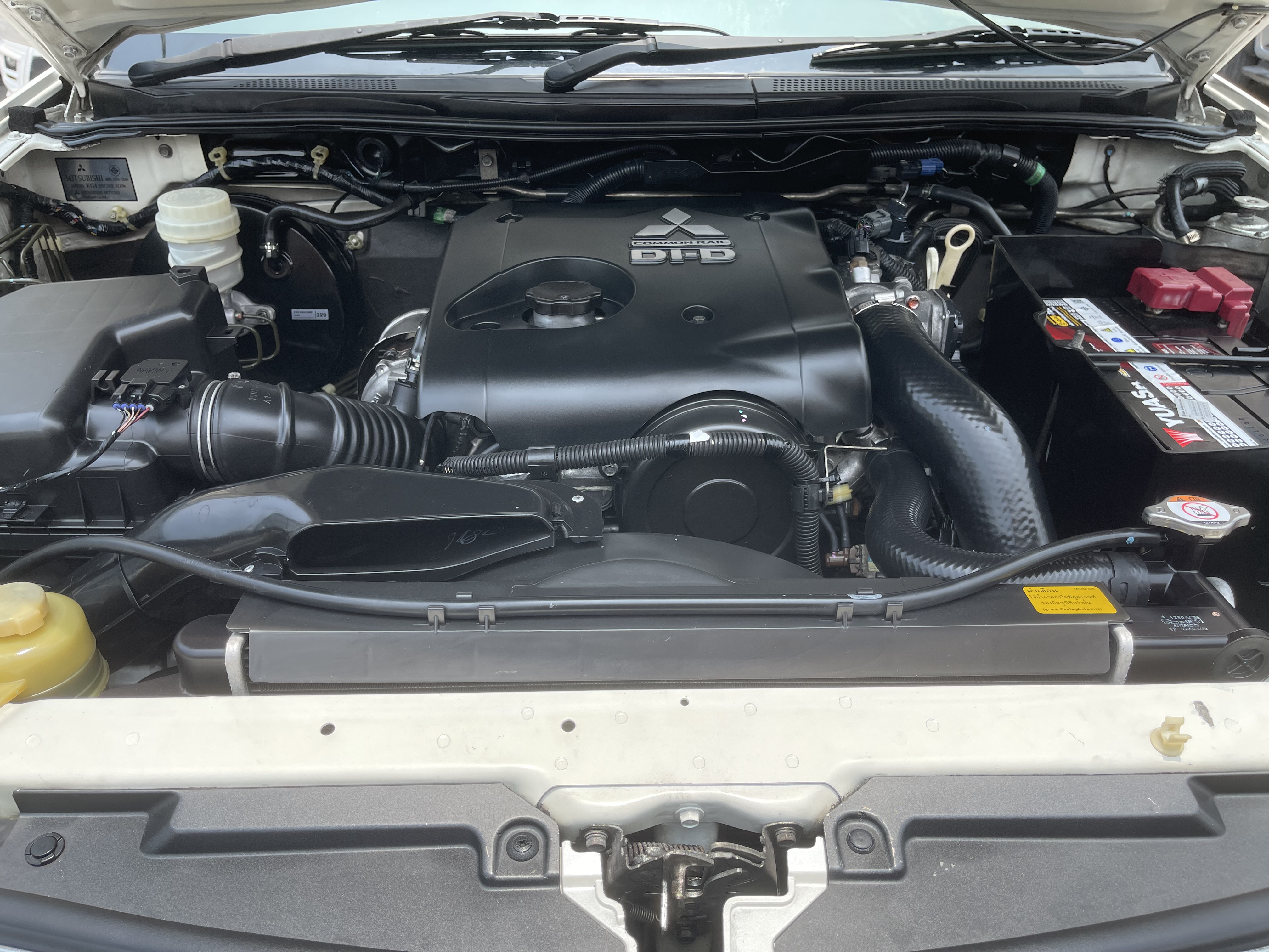 Mitsubishi Pajero Sport 2.5 GT 2WD At 2013 ขาวมุก