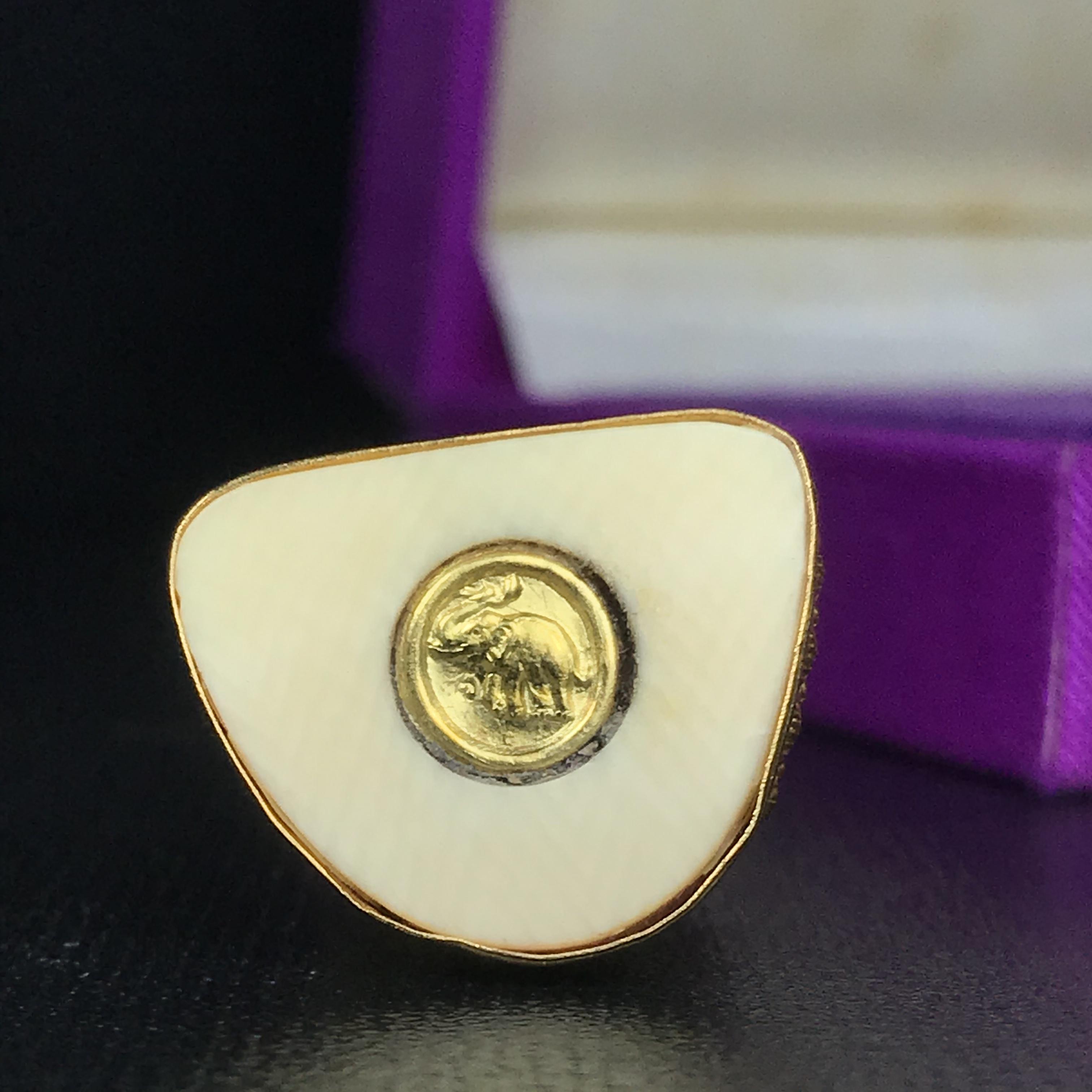 สมเด็จหลวงปู่ทวด รุ่นคชสารหมื่นปี (ศิลปาชีพ) วัดช้างให้ ปี2541(พิมพ์ลอยองค์ฐานทองคำโค๊ตทองคำ)