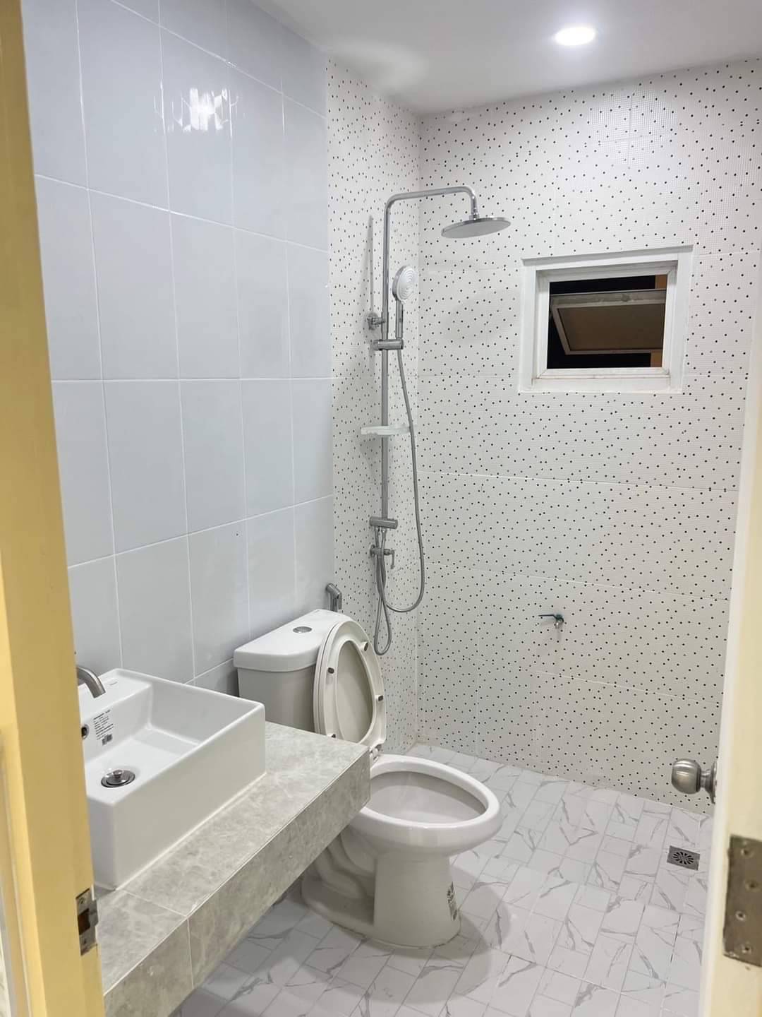 For Sales : KuKu, Semi-detached house, 3 bedrooms 2 bathrooms