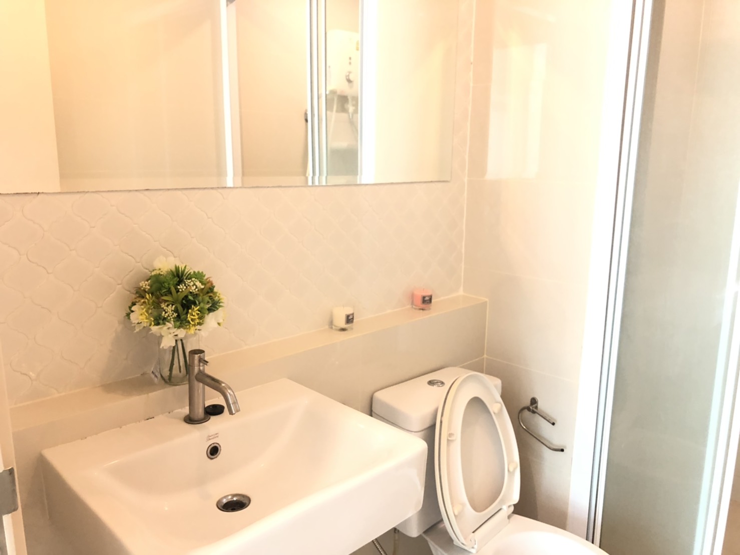 For Rent : Phuket Town,The Base Downtown, 1 Bedroom 1 Bathroom. Pool View.