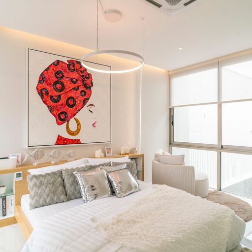 For Sales : Cherngtalay, 3-Storey Private Pool Villa @soi Pasak 8, 3 Bedrooms, 3 Ensuite bathrooms