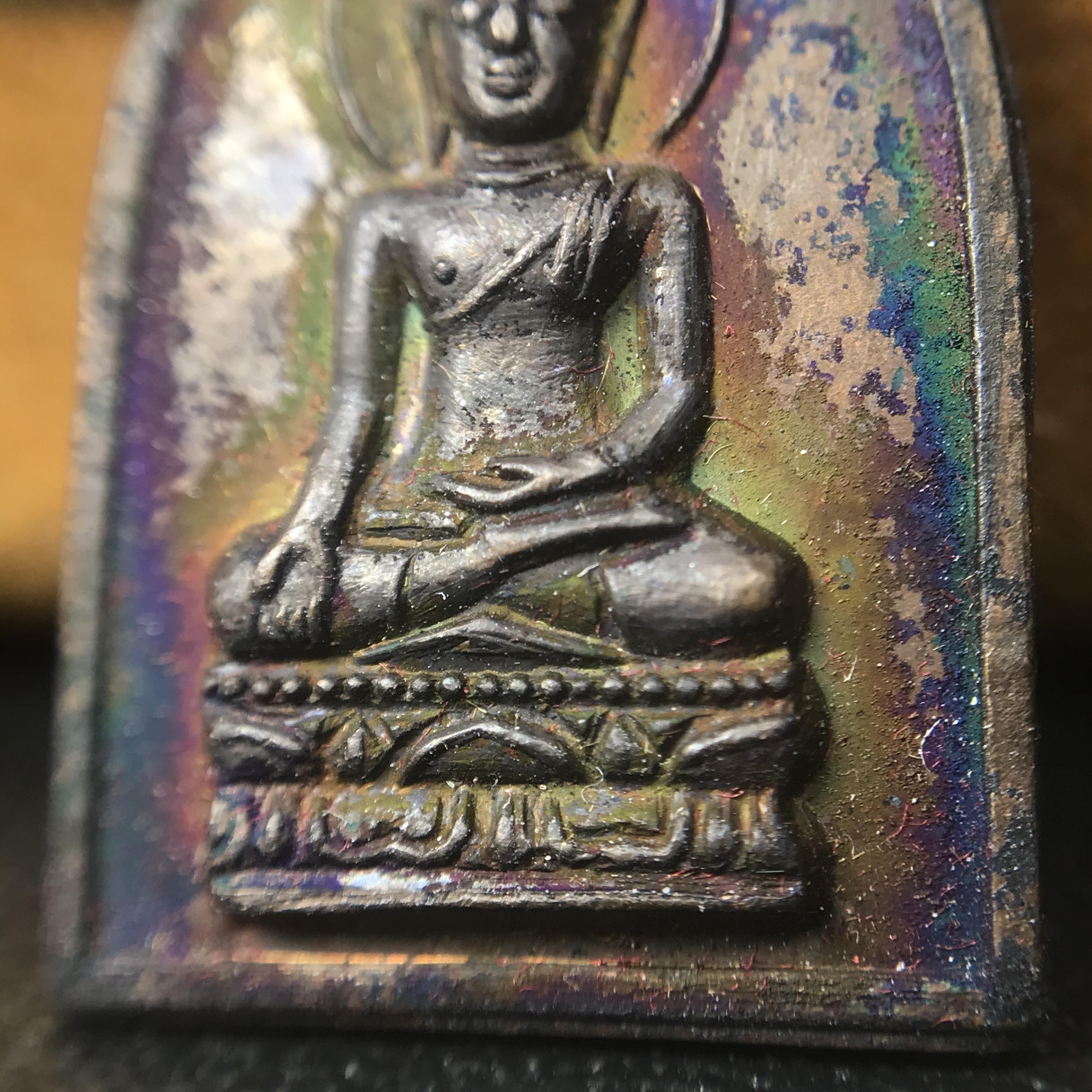 ชุดพระกริ่งไพรีพินาศ(รุ่นแรก สมเด็จพระญาณสังวร) เนื่องในพระบรมราชวโรกาสพระบาทสมเด็จพระเจ้าอยู่หัวรัชกาลที่9 เสด็จพระราชดำเนิน ในงานตัดลูกนิมิตสีมาอุโบสถ วัดเพชรวราราม จ.เพชรบูรณ์ ปี ๒๕๒๐ รุ่นเขาค้อ (ชุดกรรมการ ได้รับพระราชทาน พบเจอและหายากมากในปัจจุบัน)