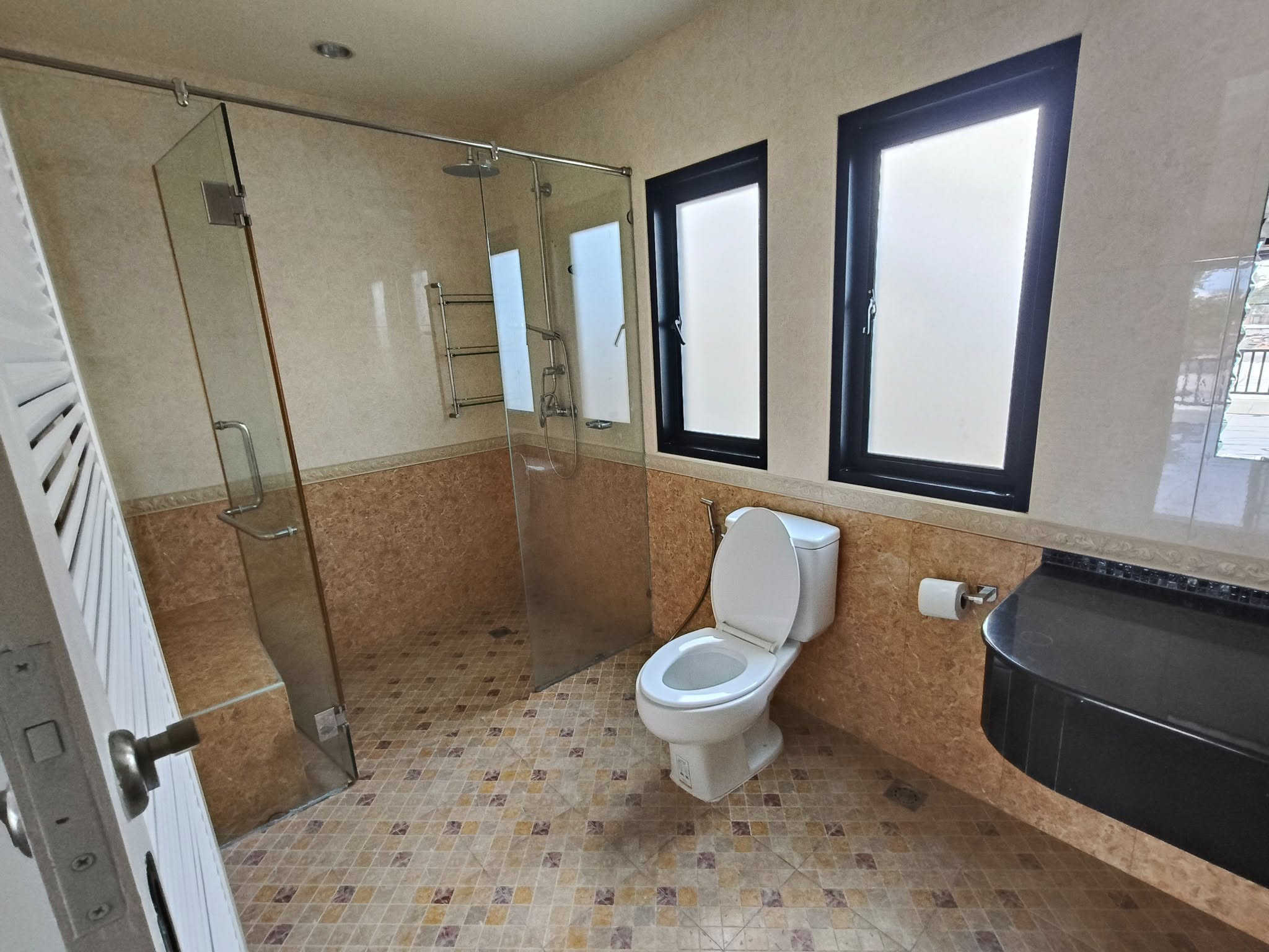 For Rent : Chalong, Private Pool Villa, 3 bedrooms 5 bathrooms