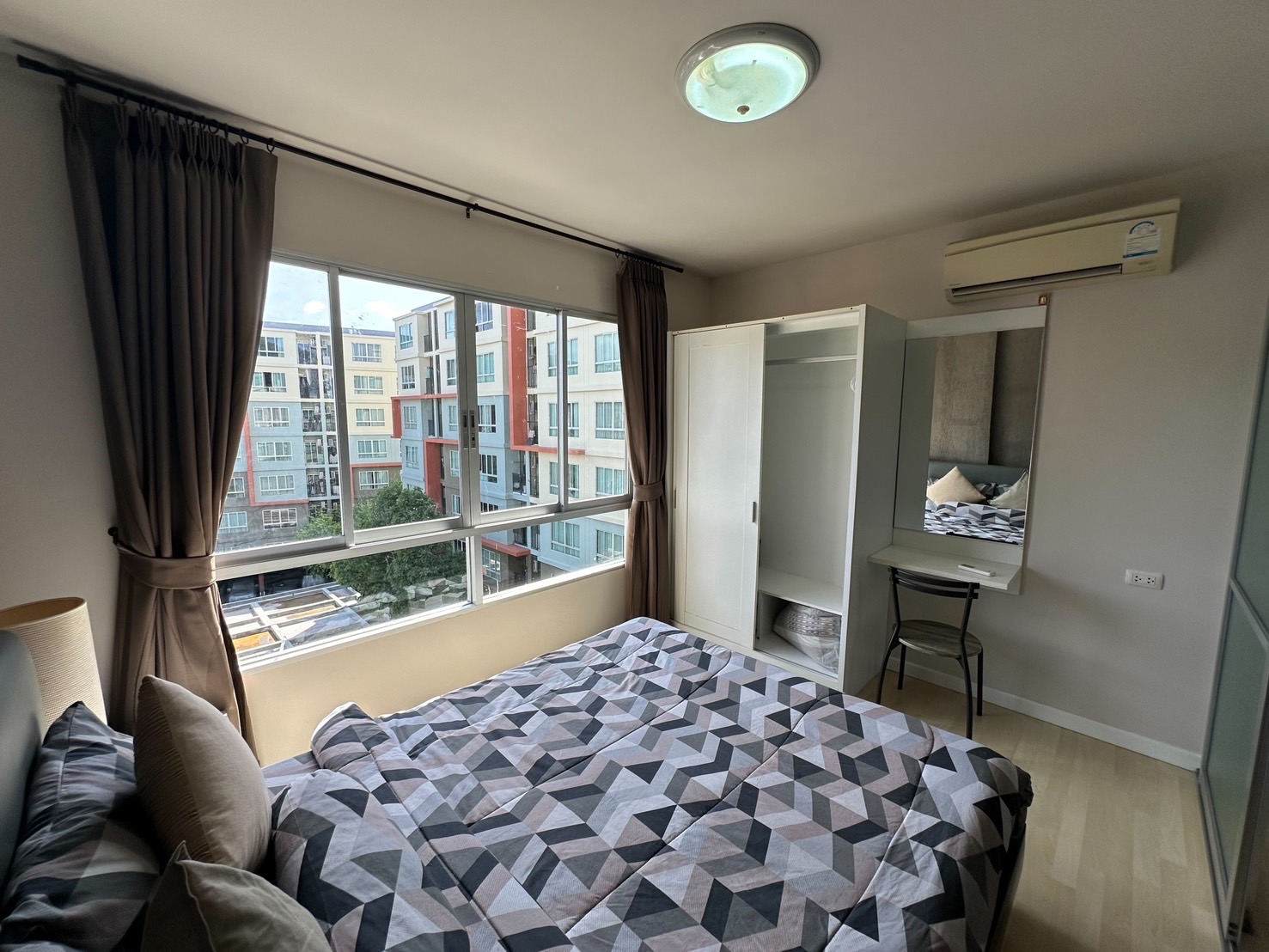 For Sales : Kathu, Dcondo Kathu-Patong, 1 Bedroom, 6th flr., Pool View