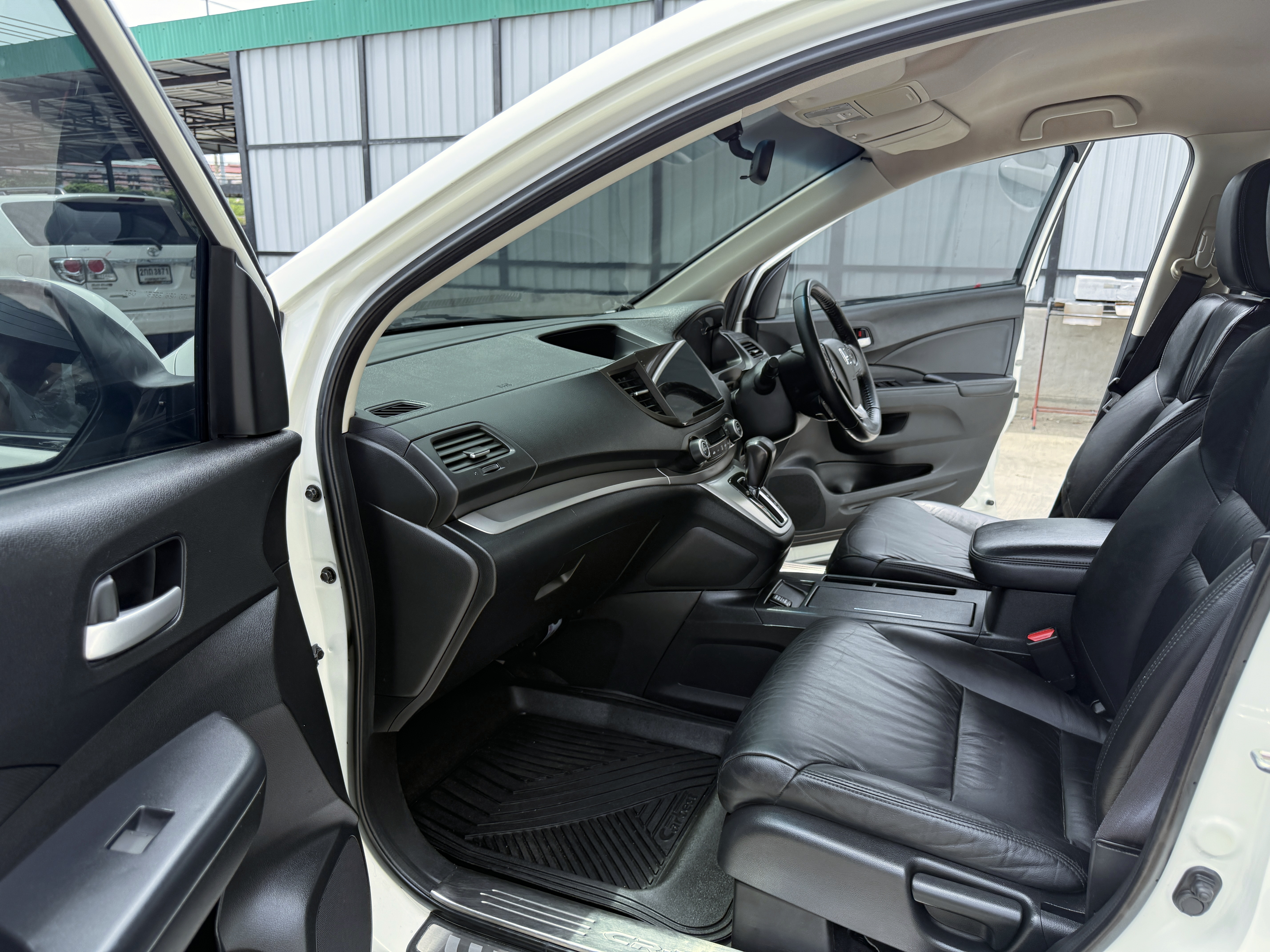 Honda CRV 2.0 E 4WD At 2015 ขาวมุก