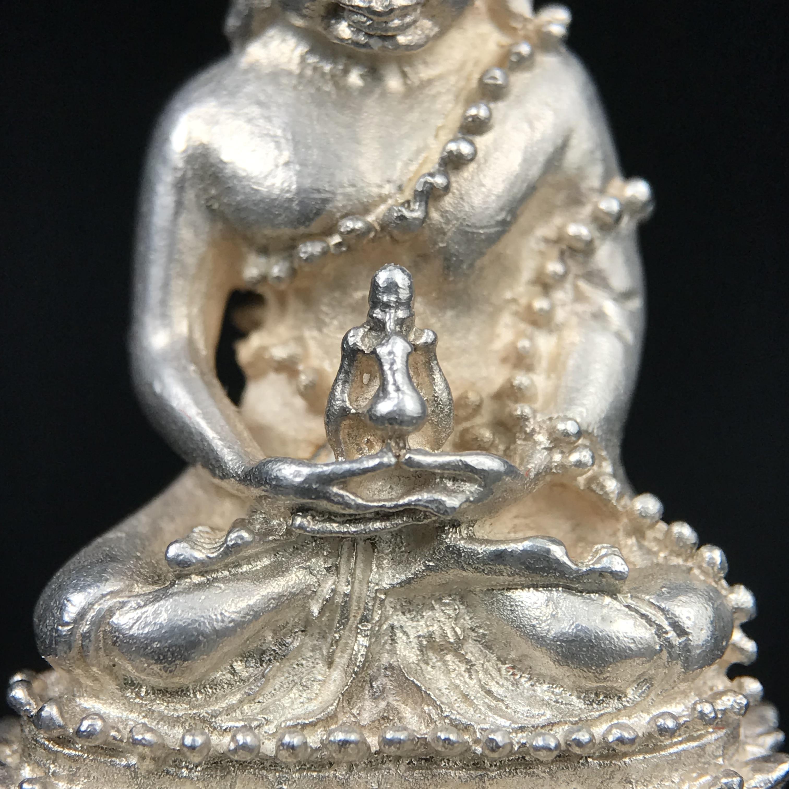 พระกริ่งญาณสังวร(พระกริ่ง ญส.)ปี 2519 เนื้อเงิน(สภาพสวยผิวเดิมขึ้นน้ำทองสวยมาก) สมเด็จพระญาณสังวรและหลวงพ่อคูณ ปริสุทโธ จับสายสูตรร่วมกันในพิธีเททอง ณ อุโบสถวัดบวรนิเวศวิหาร(พิธีใหญ่ เจตนาดี หลวงปู่โต๊ะร่วมปลุกเสก)(แบบนี้ไม่ควรพลาด)หายาก 1ใน 999 องค์