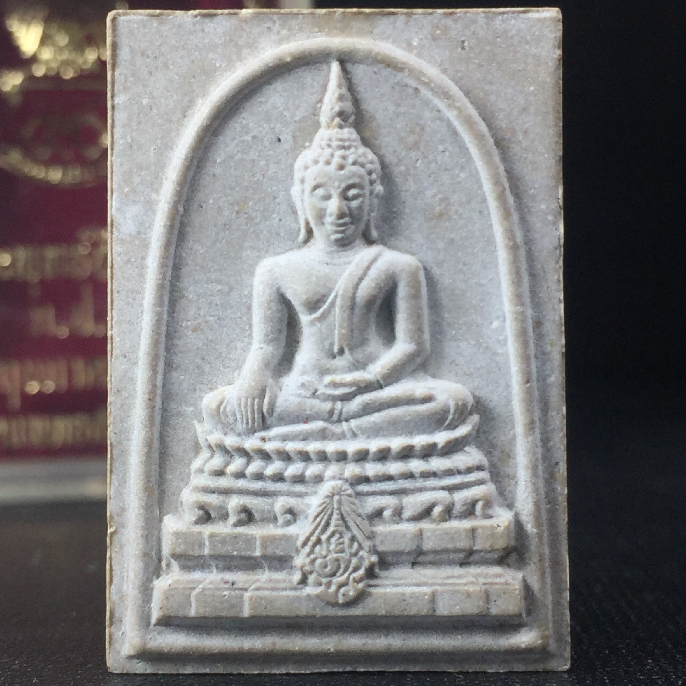 พระพุทธชินสีห์ ภปร. ทันโต เสฏโฐ ปี2533 พิมพ์ใหญ่ พร้อมใบรับรองบรรจุพระทนต์ในหลวง รุ่นเดียวในประวัติศาสตร์ ****รุ่นนี้ขอแนะนำ****