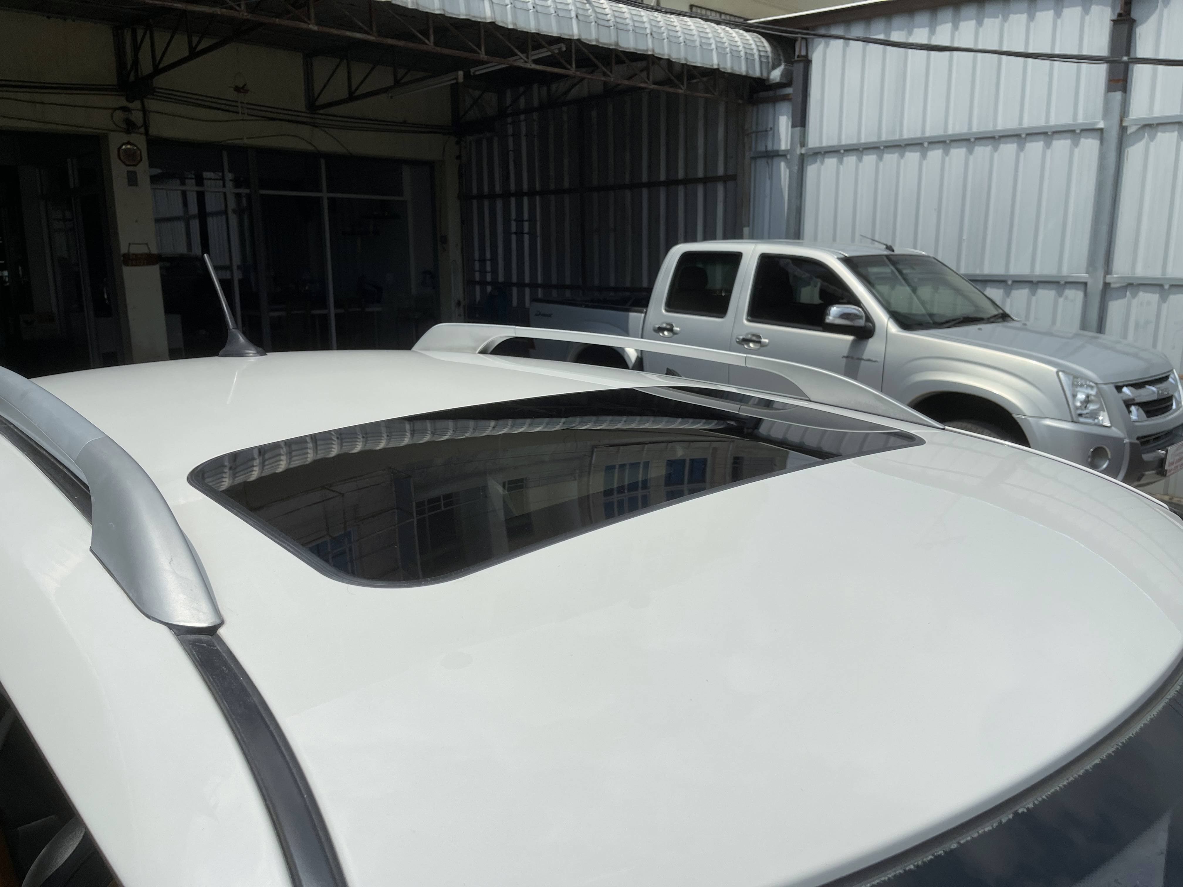 MG MG3 1.5 X Xross Sunroof At 2016 ขาวมุก