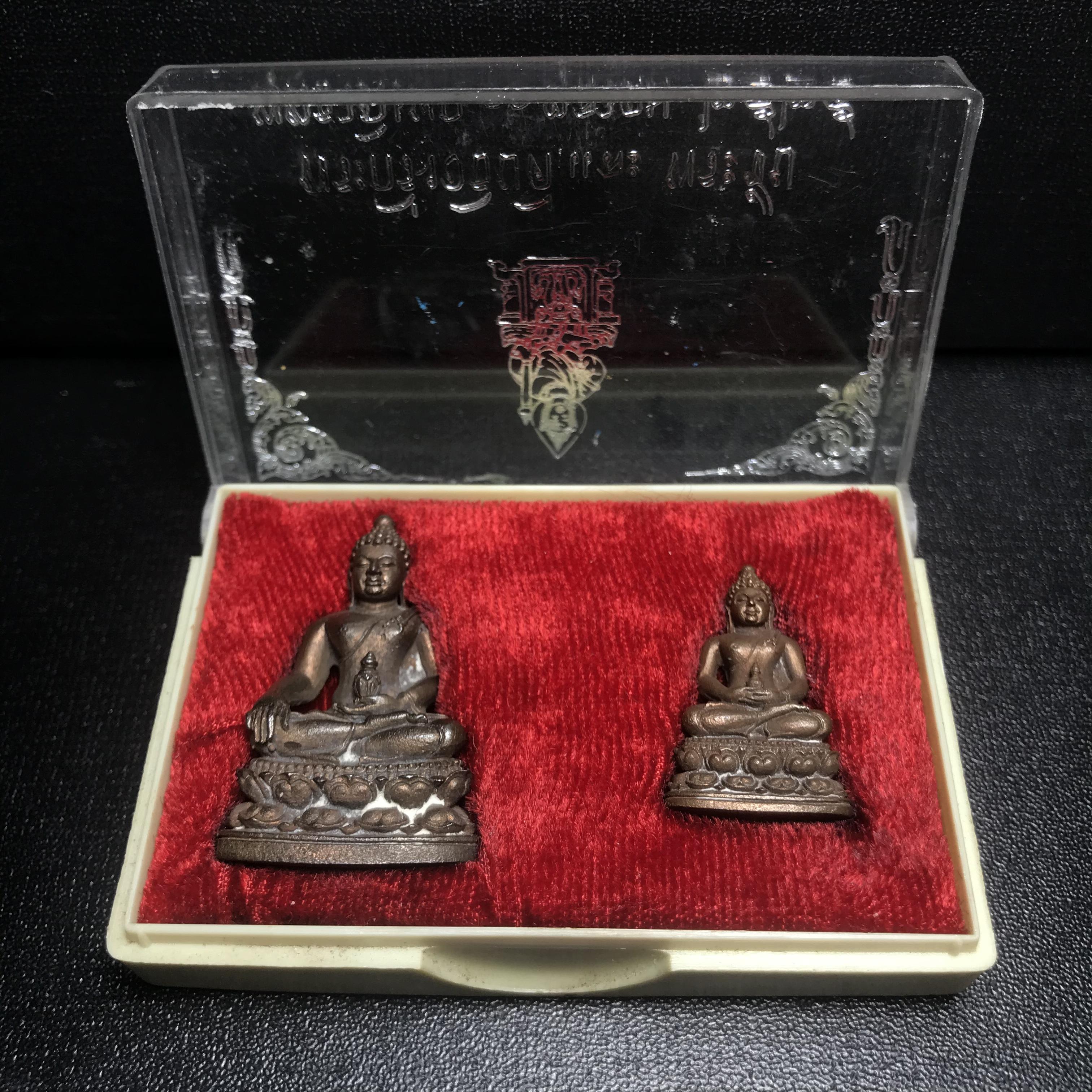 พระกริ่ง-พระชัยวัฒน์อธิบดี ปี2525 ของดีอัยการ (มีไว้บูชาเลื่อนยศเลื่อนตำแหน่งทุกท่าน)(1ใน 2525 ชุด)