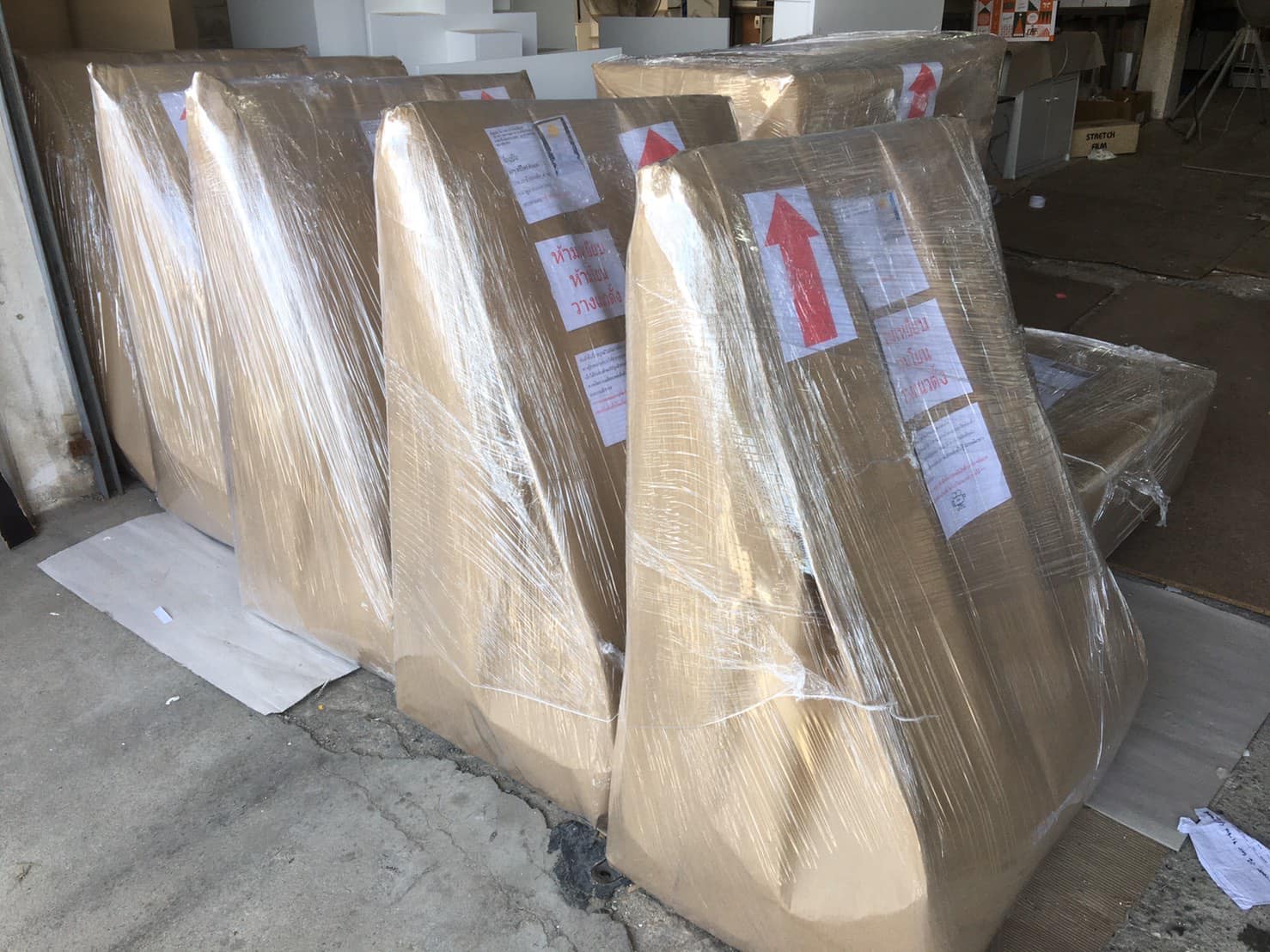 หิ้งพระแบบแขวนติดผนัง ฐานพระ 9 นิ้ว