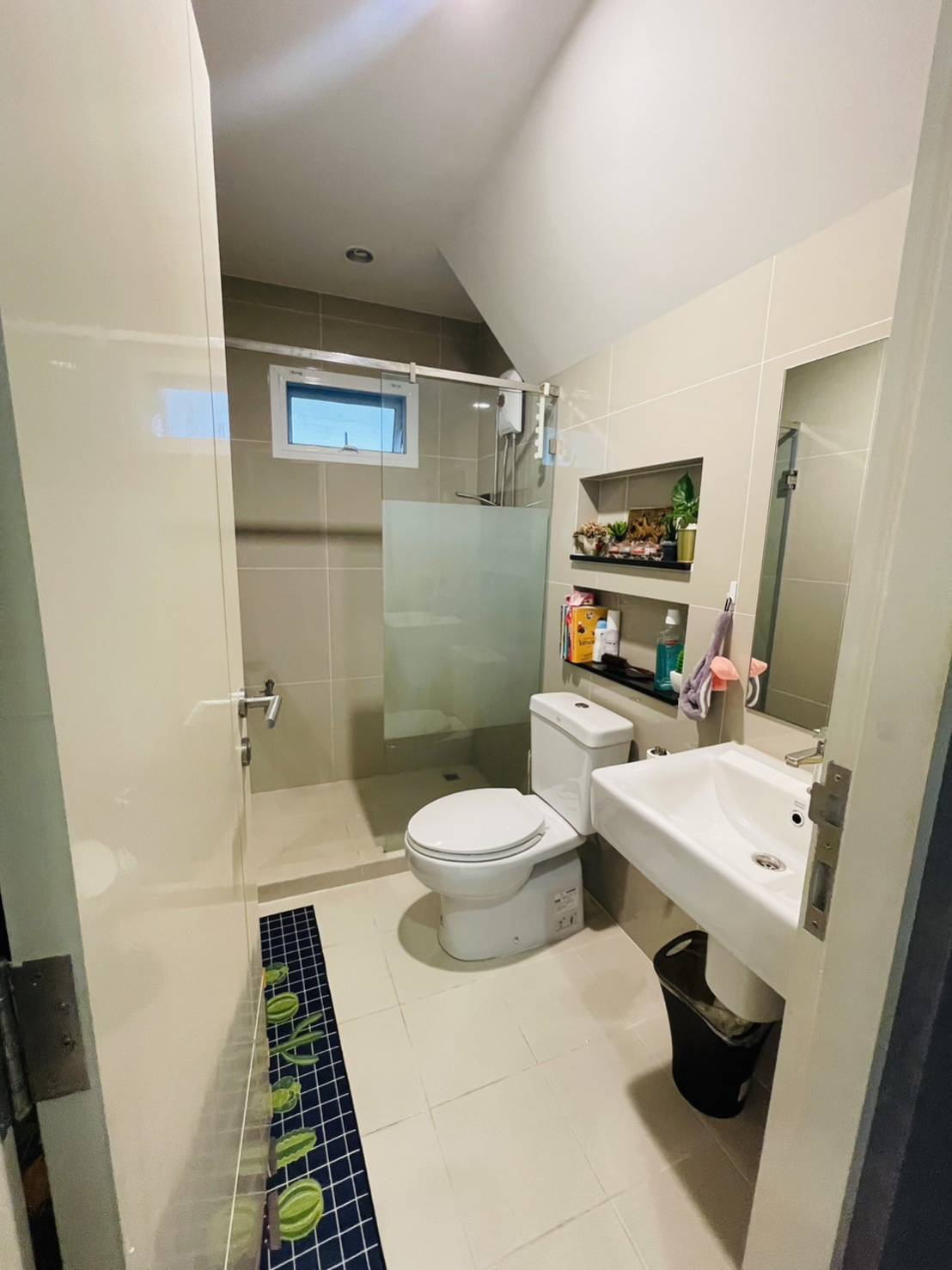 For Rent : Kohkaew, 2-story detached house, 4 Bedrooms 3 Bathrooms