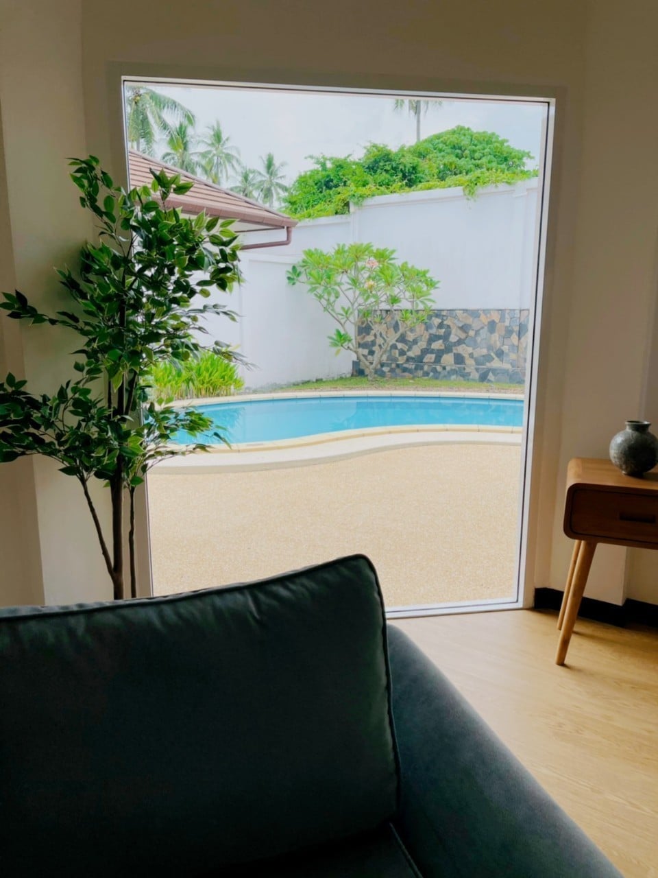 For Rent : Rawai, Private Pool Villa, 3 bedrooms 3 Bathrooms in community gate