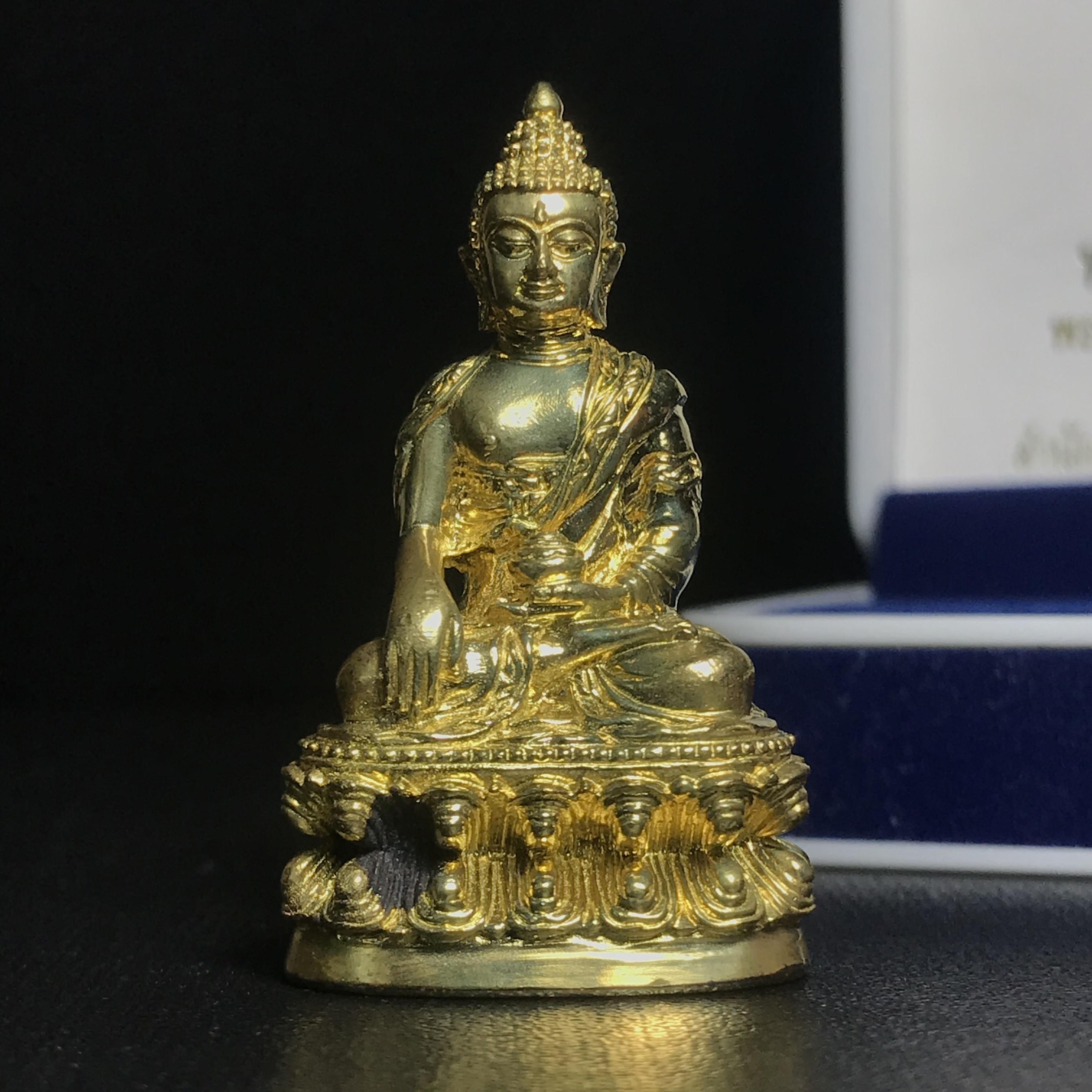 พระกริ่งคชวัตร รุ่น2(ฉลองพระชนมายุ 100 พรรษา)สมเด็จพระญาณสังวร สมเด็จพระสังฆราช วัดบวรนิเวศวิหาร ปี2556 เนื้อทองเหลือง (1ใน3999องค์) (บรรจุเส้นพระเกศา)