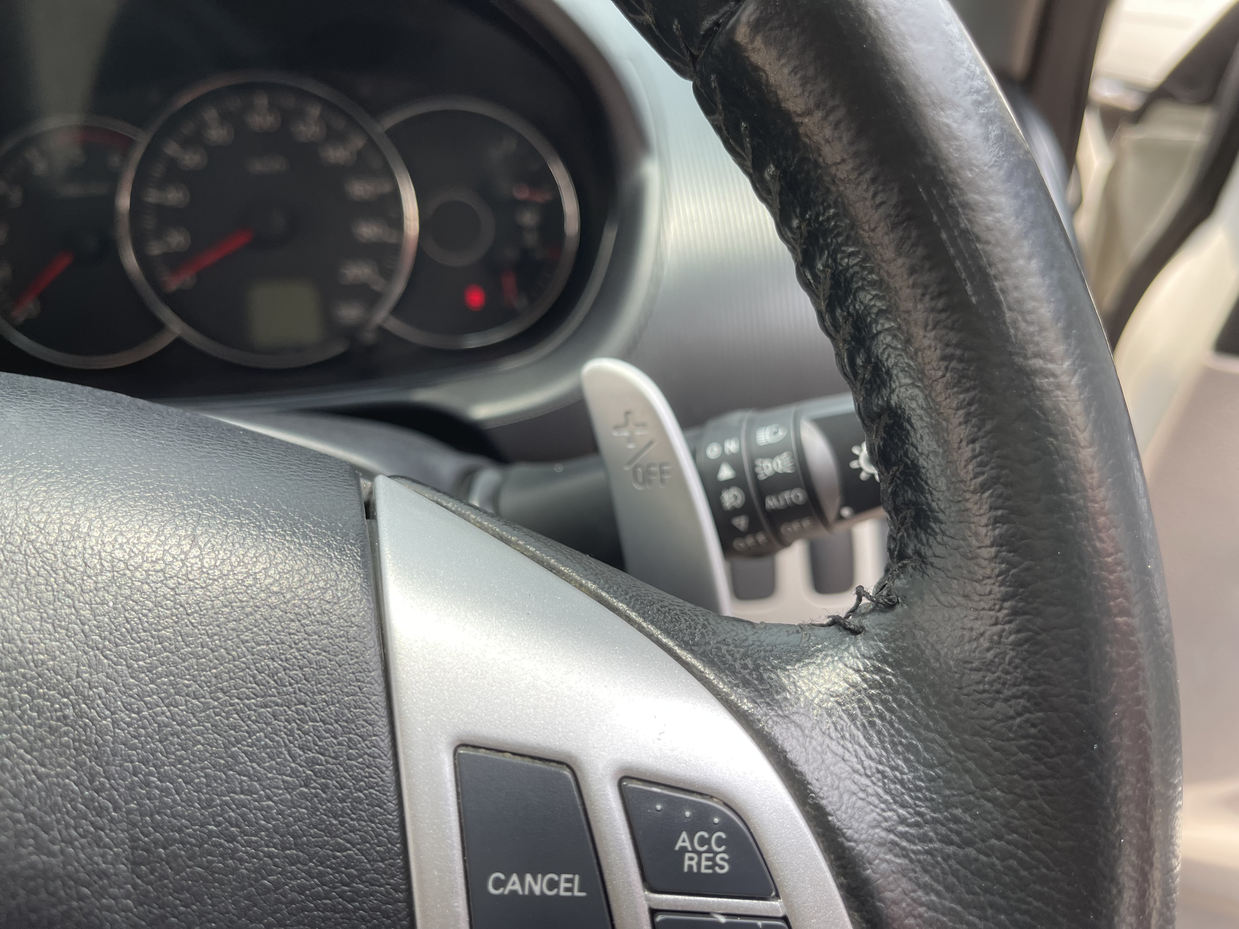 Mitsubishi Pajero Sport 2.5 GT 2WD At 2013 ขาวมุก