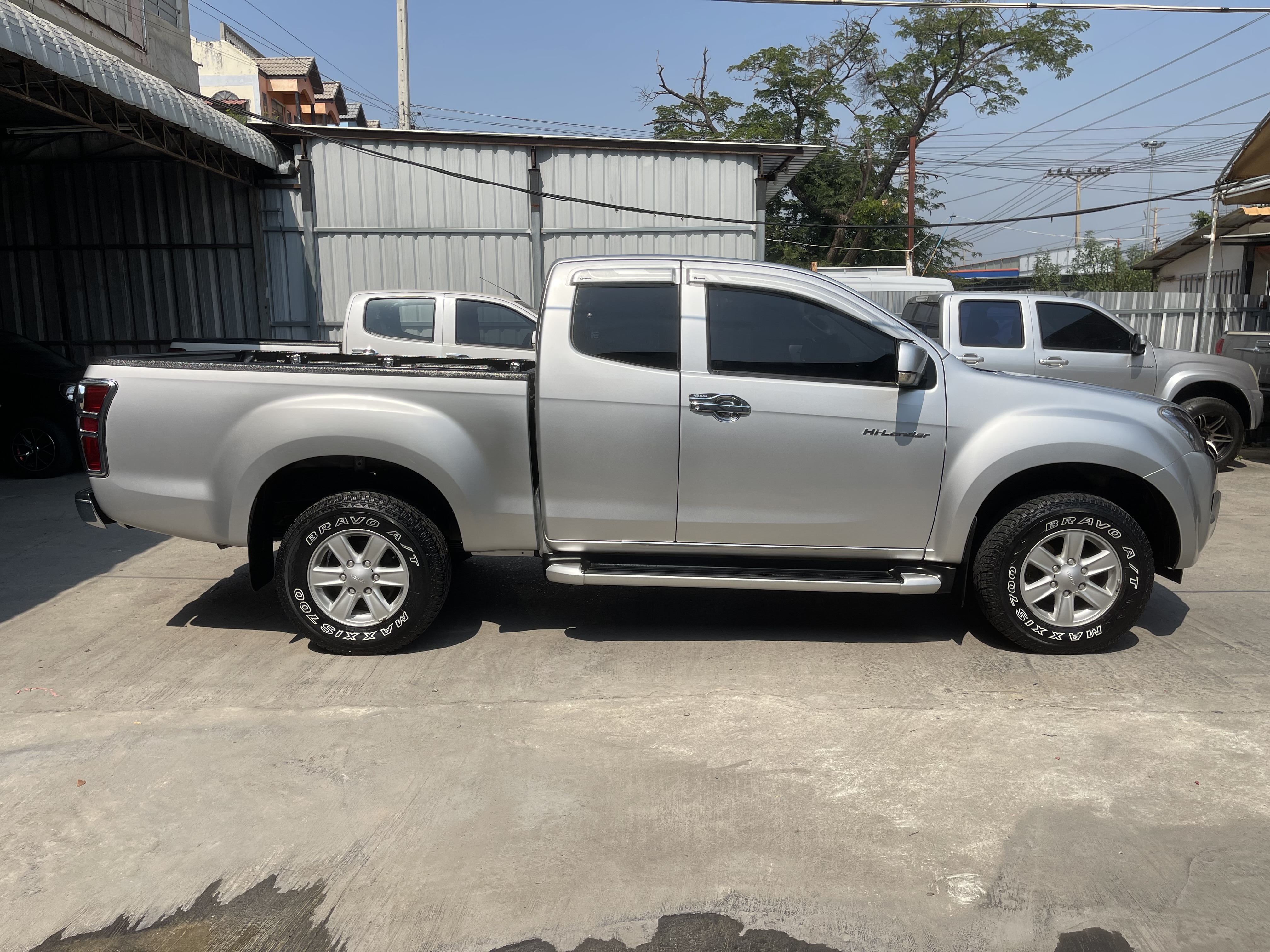 Isuzu Dmax All New Cab Hilander 2.5 Z 2015 เงิน