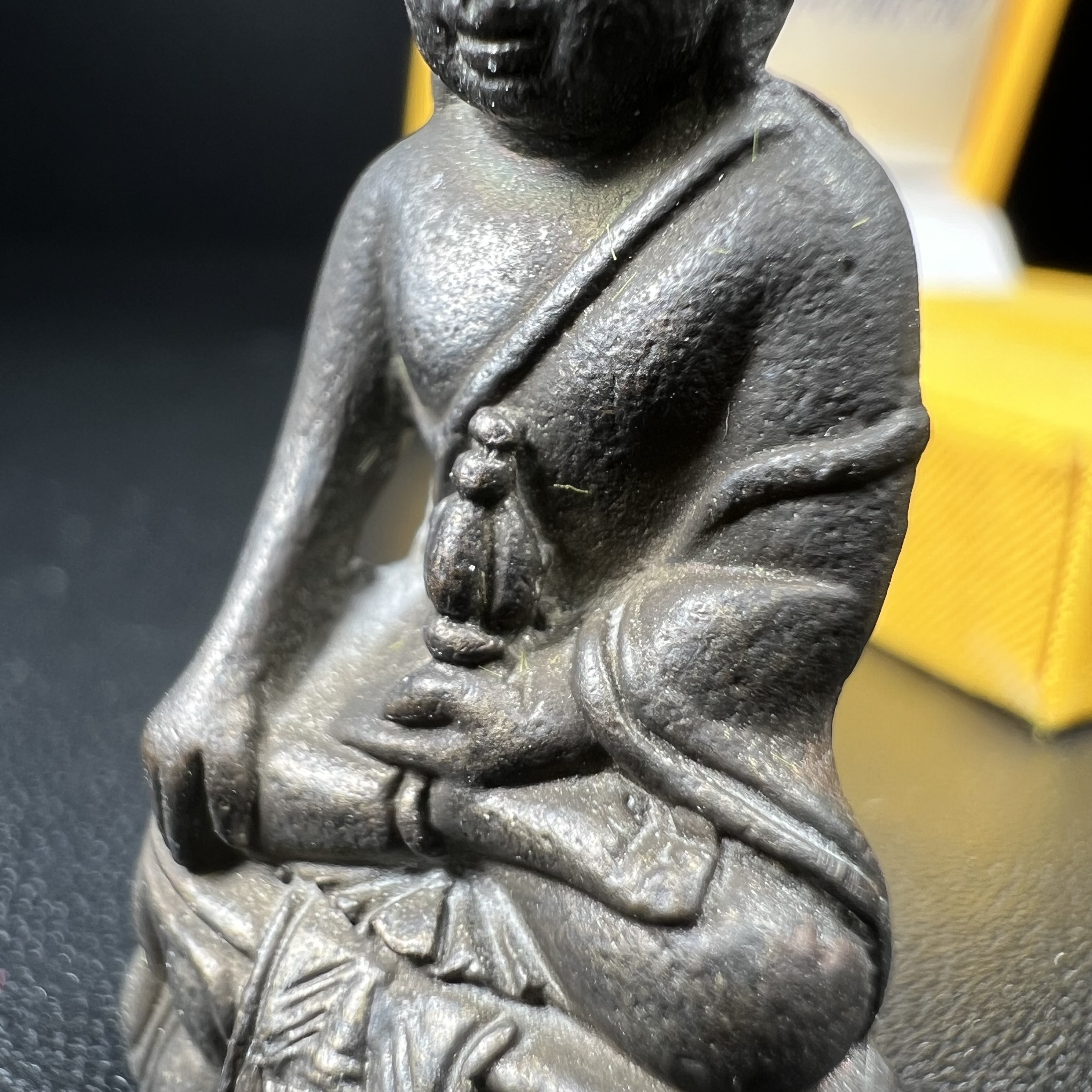 พระกริ่ง ภปร รุ่นสร้างหอพระมหาวิทยาลัยธรรมศาสตร์ ปี2542 เนื้อนวโลหะ มหาพิธี 3วาระอันยิ่งใหญ่(1ใน5000องค์)