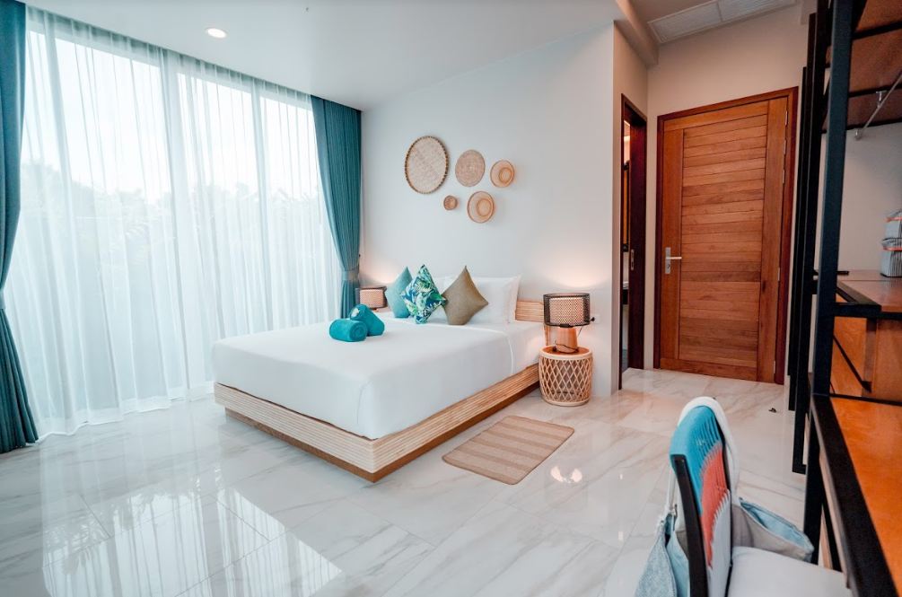 For Sale : Nai Harn, Luxury New Pool Villa, 4 Bedrooms 4 Bathrooms, Garden view.