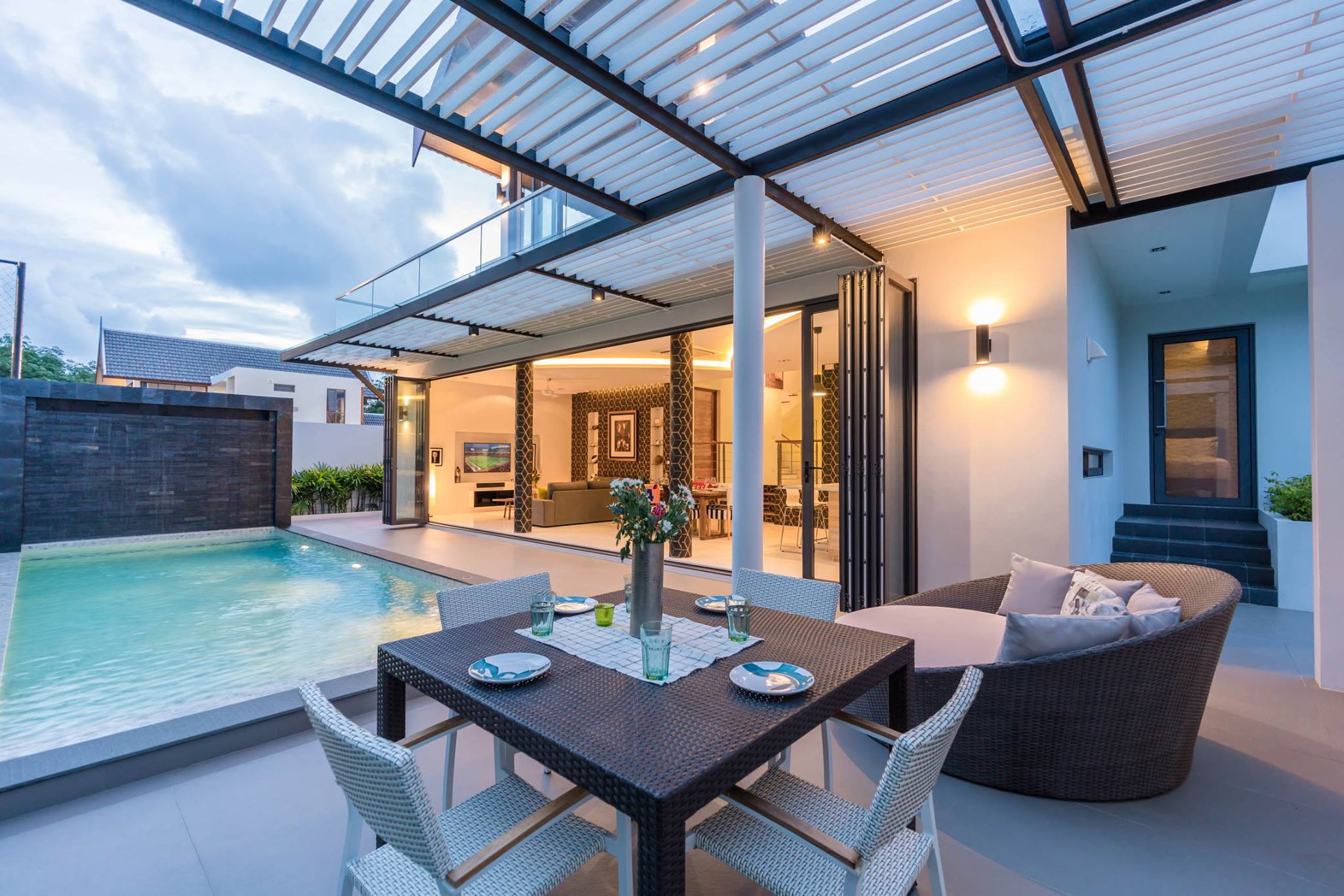 For Sale : BangTao Private Luxury Pool Villa, 10 bedrooms 10 Bathrooms