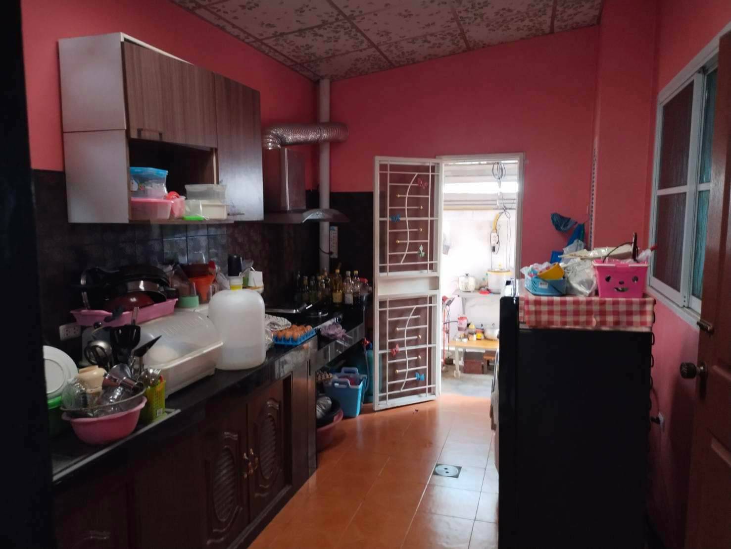 For Sales : Maungthong, Town House 2 Storey, 3 Bedrooms 2 Bathrooms