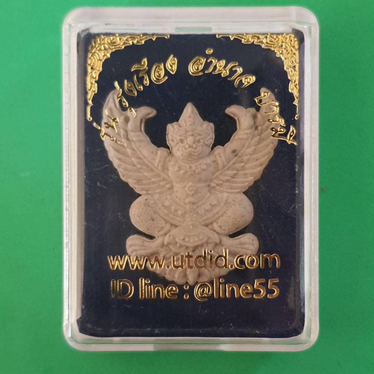 พระเครื่อง พญาครุฑห้อยคอ เลี่ยมกรอบ รุ่น รุ่งเรือง อำนาจ บารมี สีขาว ครุฑ จี้พญาครุฑ ครุฑบูชา