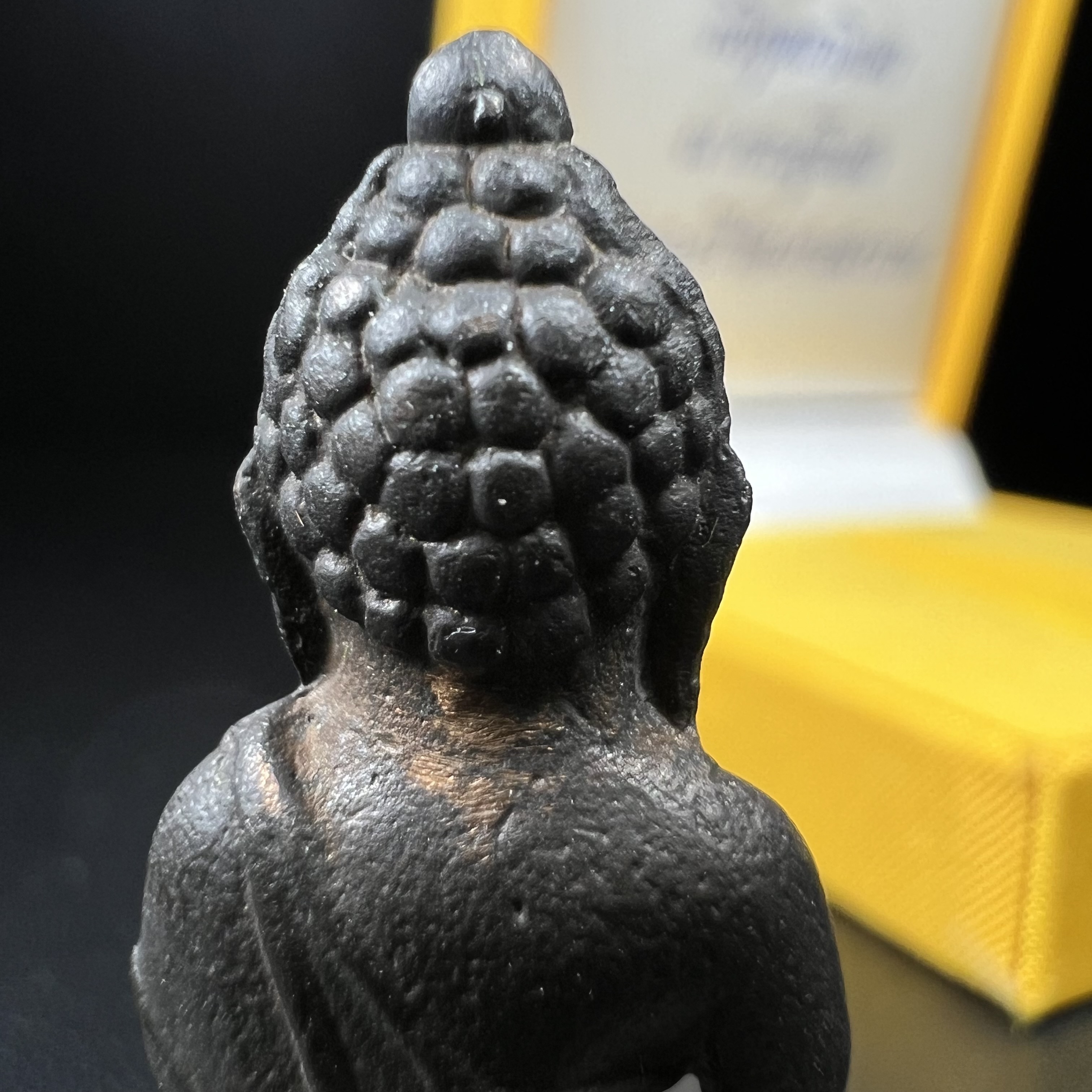 พระกริ่ง ภปร รุ่นสร้างหอพระมหาวิทยาลัยธรรมศาสตร์ ปี2542 เนื้อนวโลหะ มหาพิธี 3วาระอันยิ่งใหญ่(1ใน5000องค์)