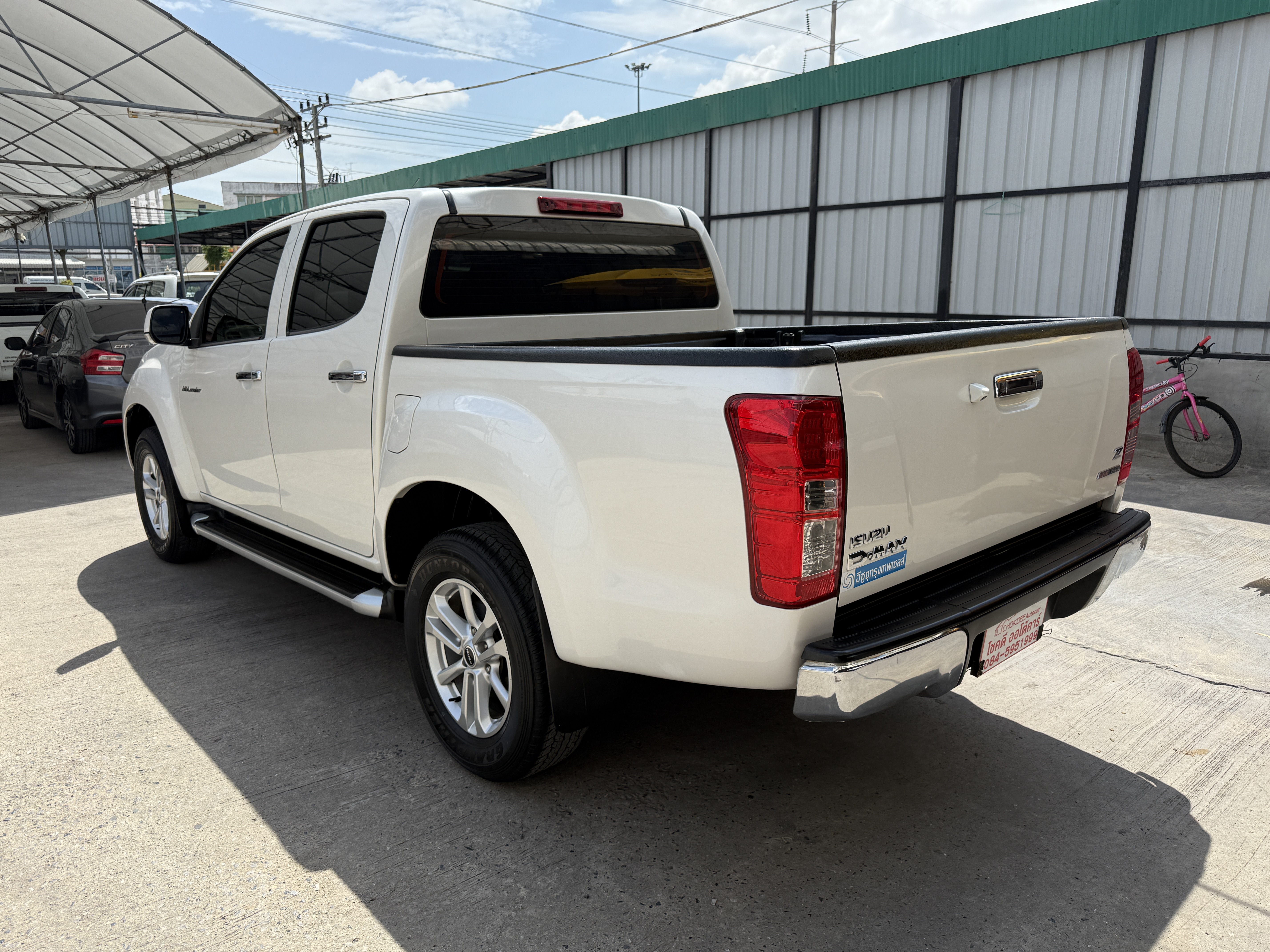 Isuzu Dmax All New 4ประตู Hilander 2.5 Vgs Z Dvd 2013 ขาวมุก