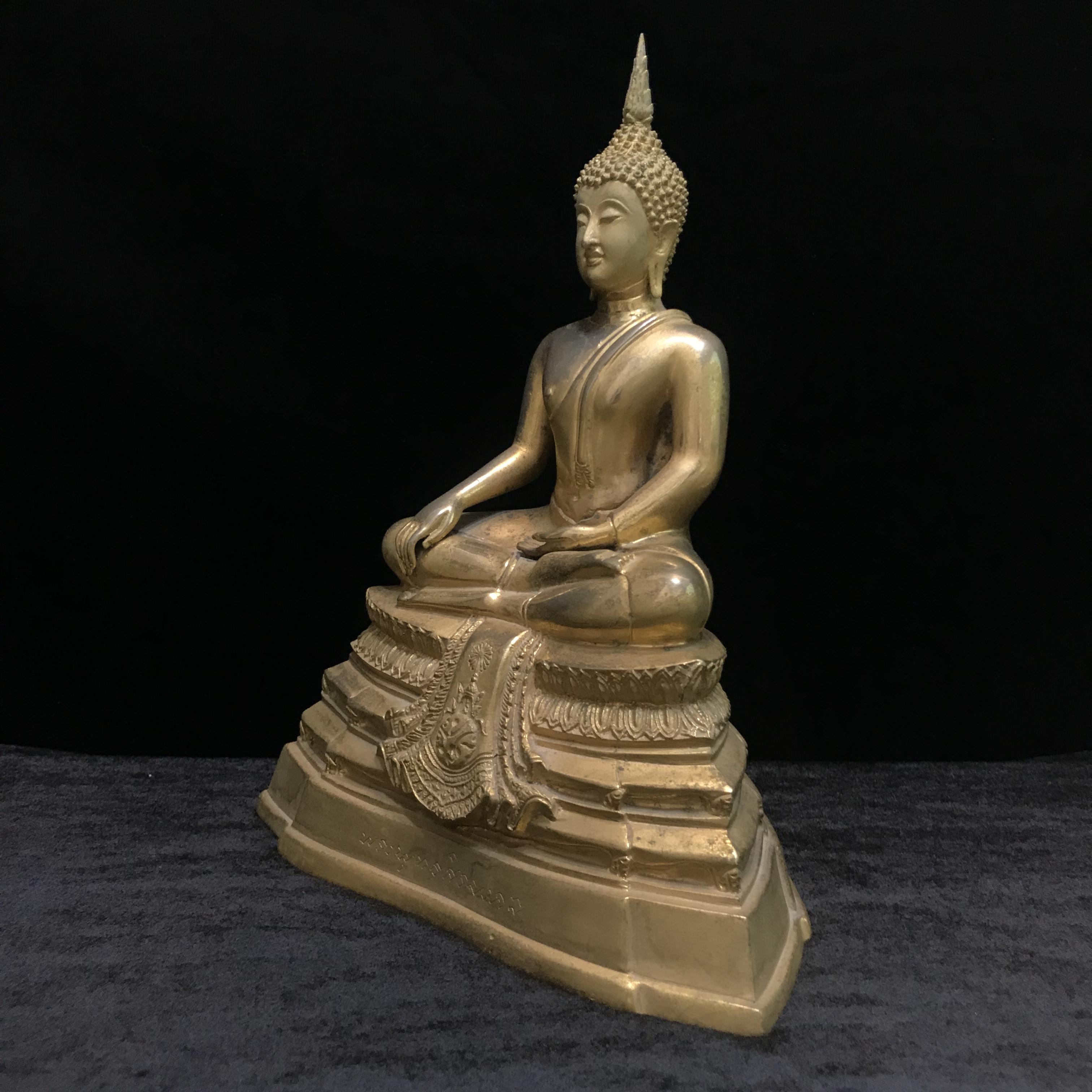 พระบูชาพระพุทธศิรมงคล ภปร ขนาดหน้าตัก5นิ้ว วัตถุมงคลคุ้มเกล้าปี2524 ของมูลนิธิคุ้มเกล้า โรงพยาบาลภูมิพลจัดสร้าง (ในหลวงทรงจุดไฟพระฤกษ์และเททอง)