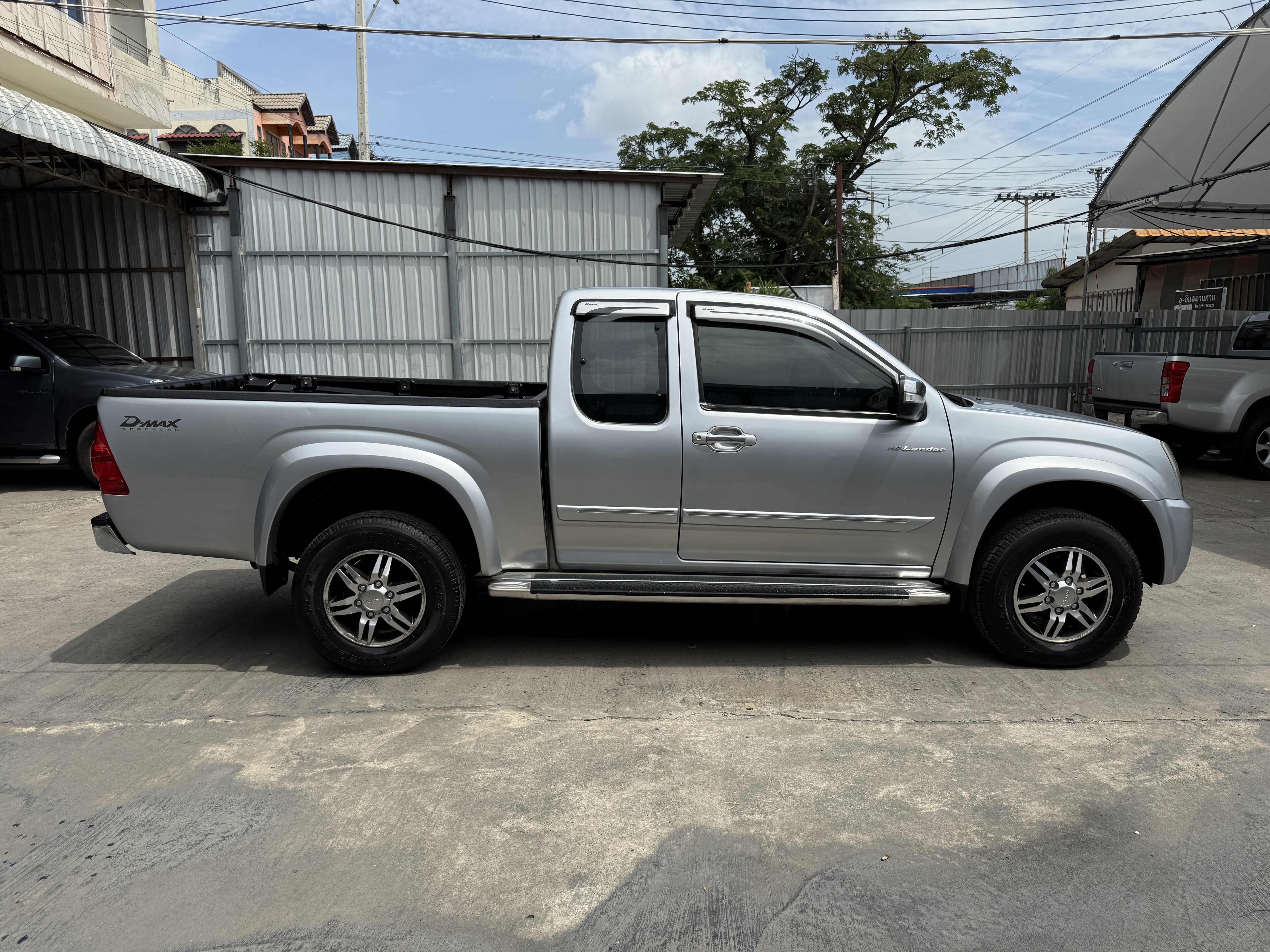 Isuzu Dmax Cab Hilander 2.5 Abs 2010 เงิน