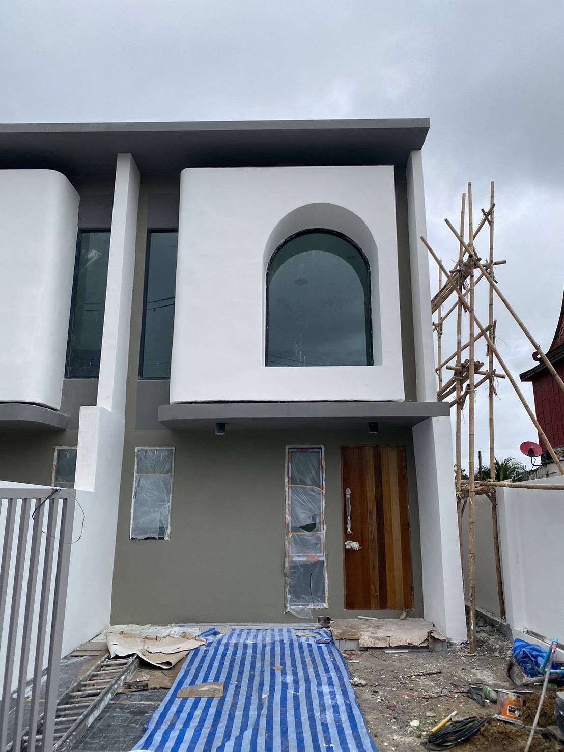 For Sales : Pakhlok, 2-Story Modern Townhome, 2 Bedrooms 3 Bathrooms