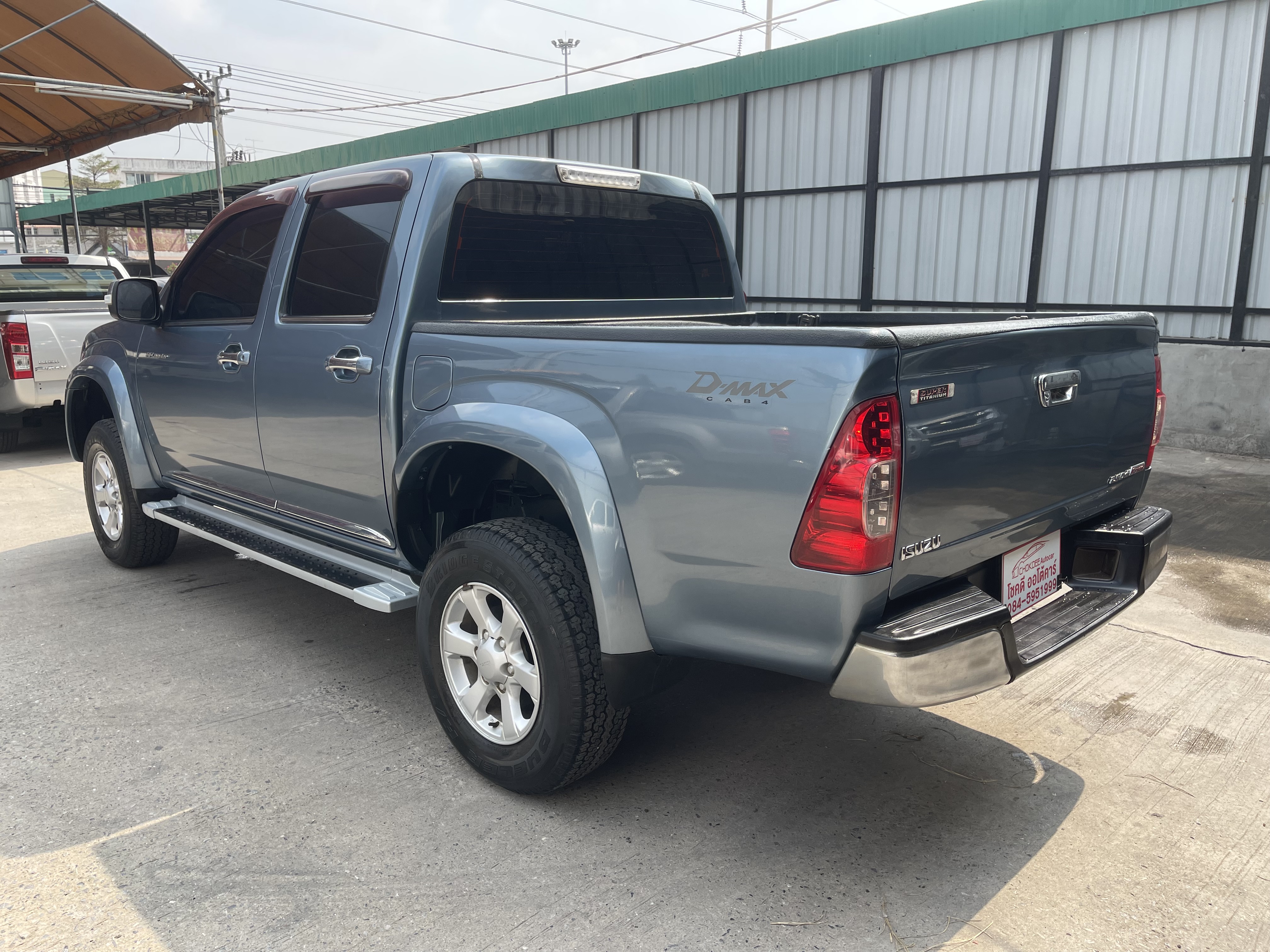Isuzu Dmax 4ประตู Hilander 2.5 Abs 2011 เทา