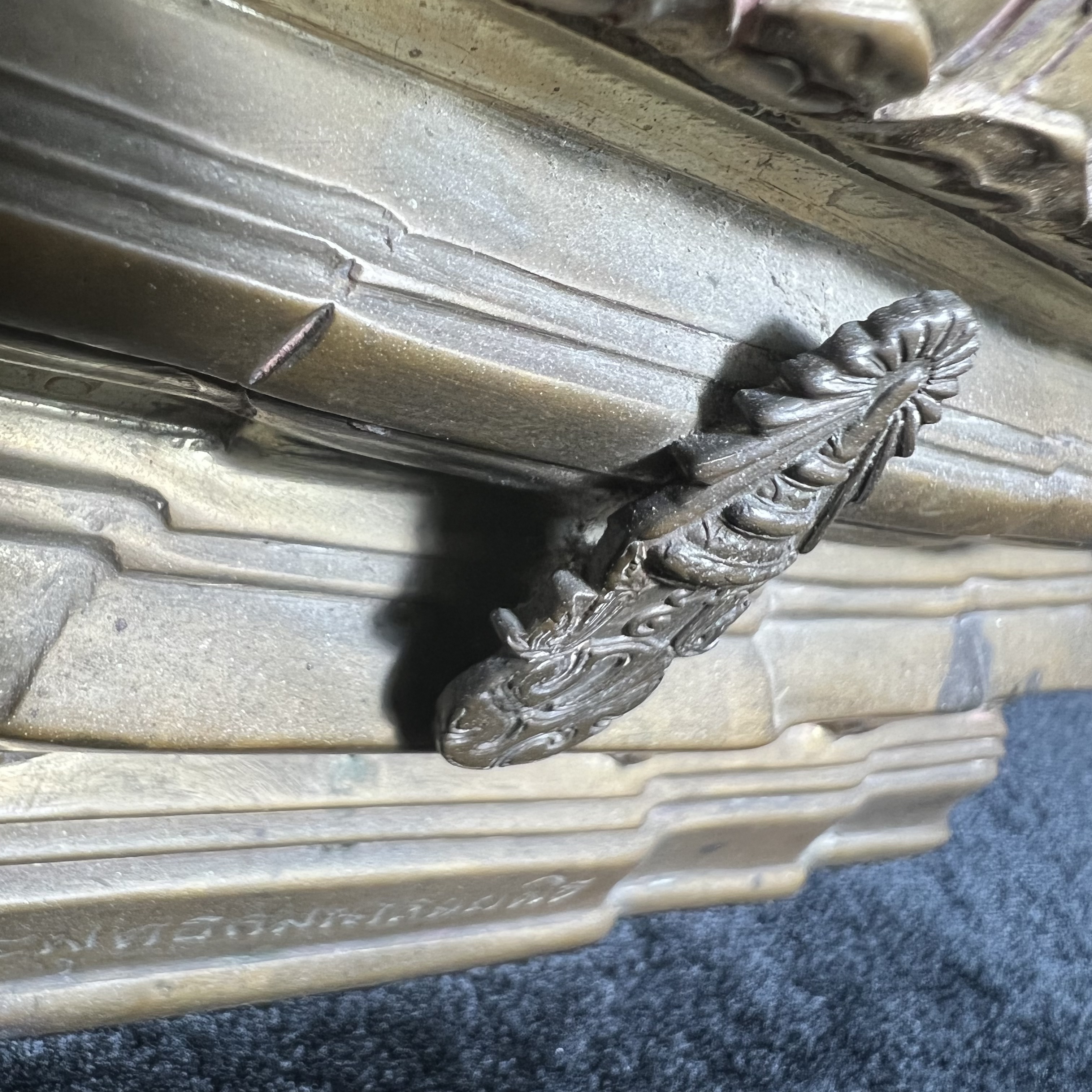 พระพุทธคมนาคมบพิธ (พระพุทธสิหิงค์จำลอง) ภปร. ครบรอบ 84 ปี กระทรวงคมนาคม พ.ศ.2539 หน้าตัก 5 นิ้ว เนื้อลำอู่แดง(หายาก)