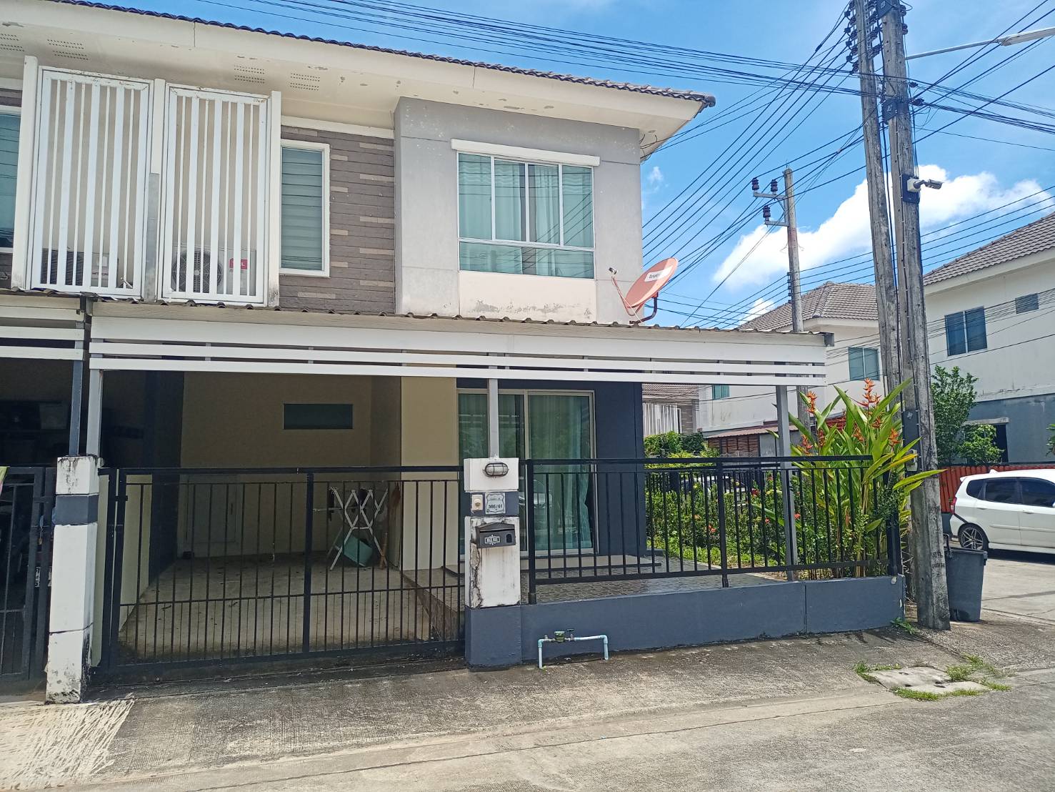For Rent : Pruksa Ville Thalang 3 bedrooms, 2 bathrooms.