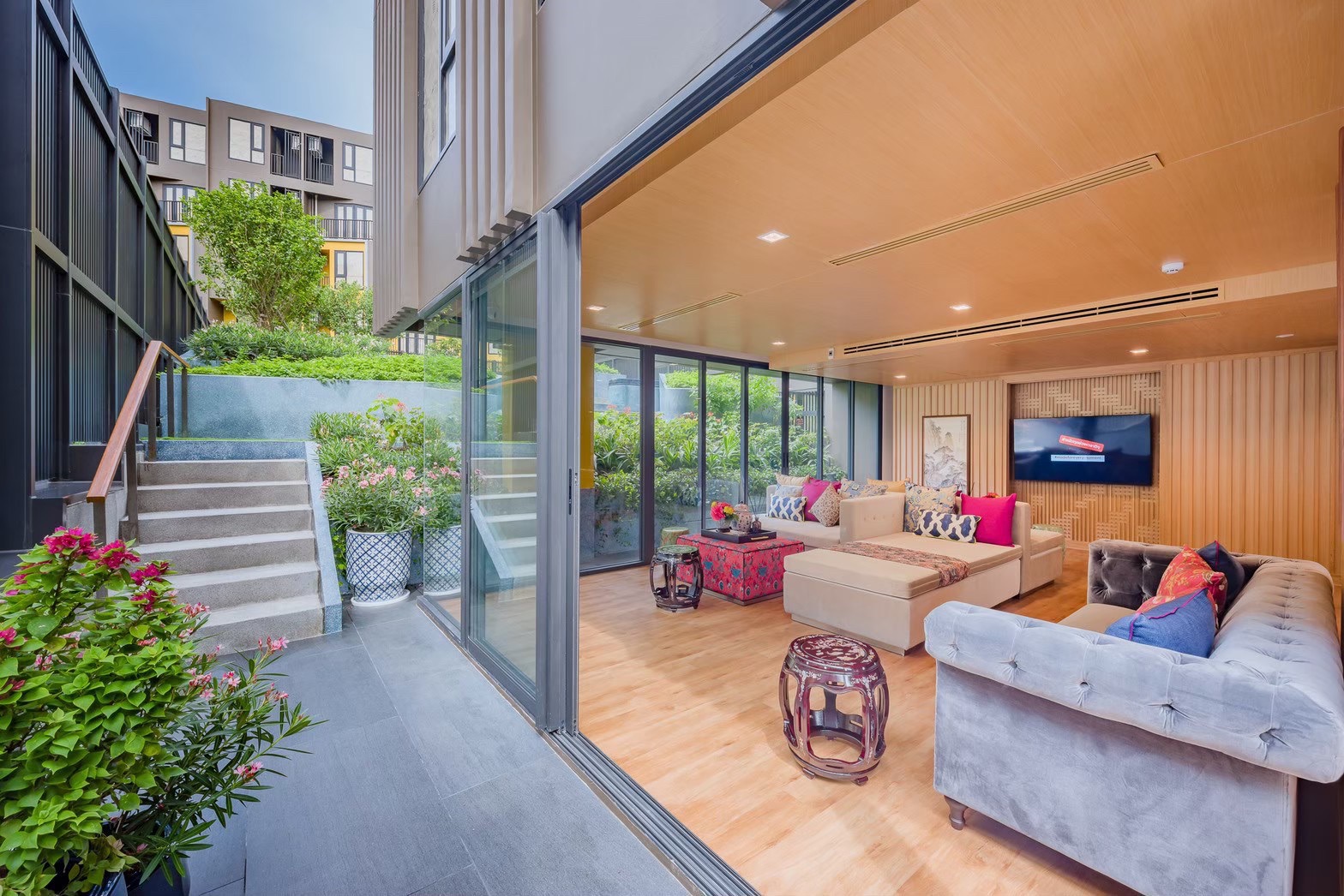 For Rent : Wichit, The Base Central Phuket, 1 Bedroom 1 Bathroom, 5th flr.