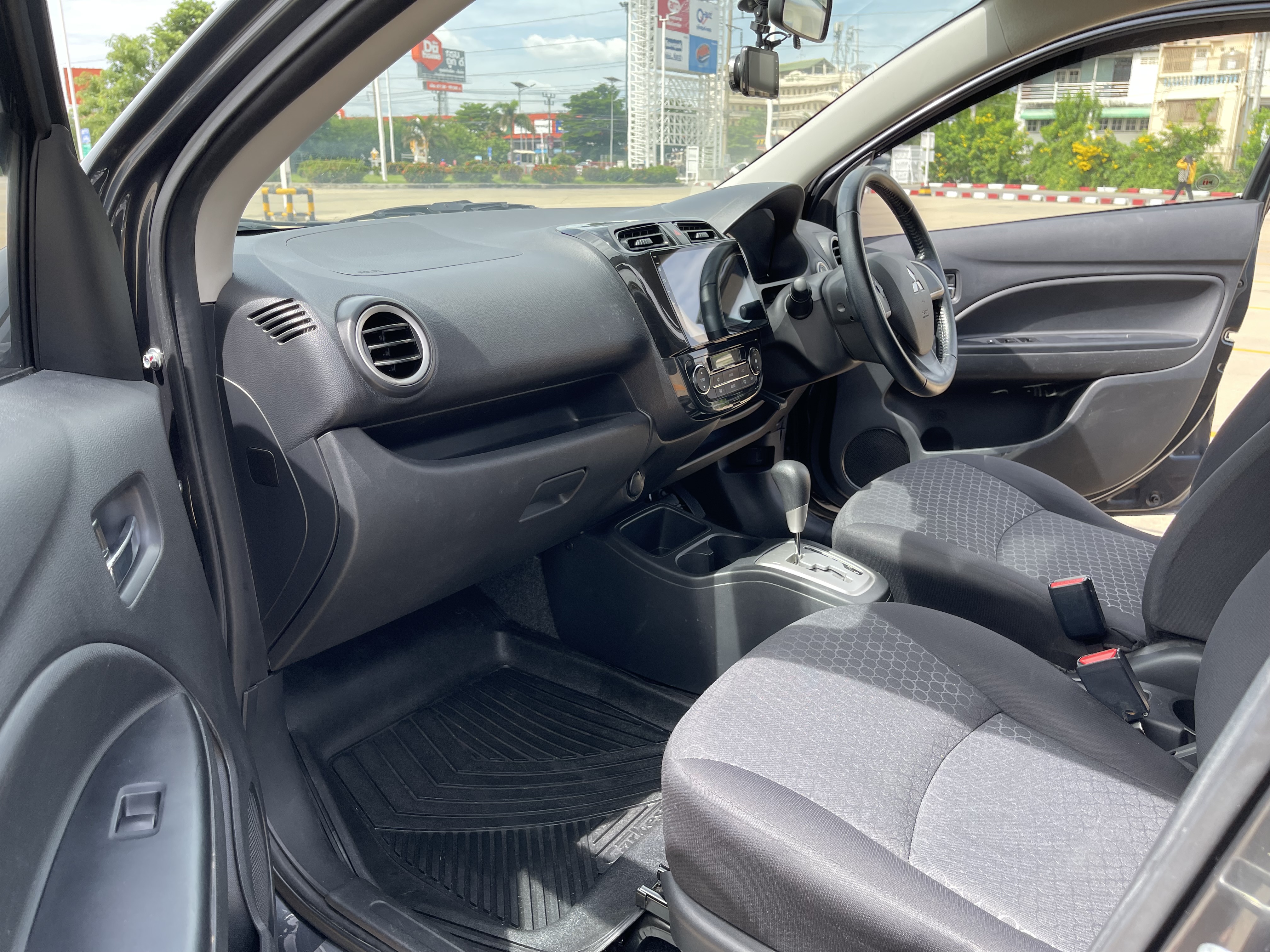 Mitsubishi Mirage 1.2 GLS Limited At 2015 เทาดำ