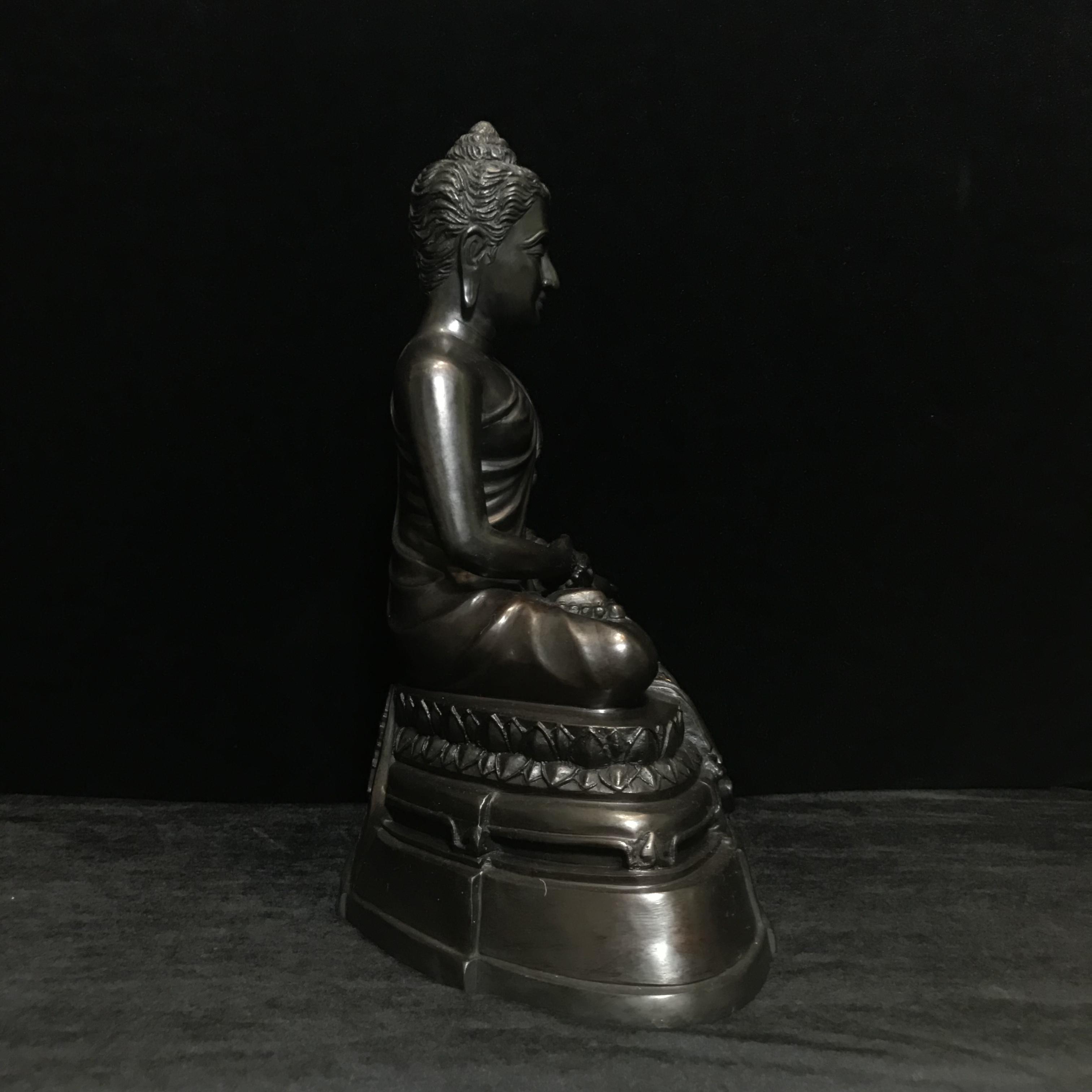 พระพุทธสิทธัตถศาสดา 100 ปี กรมบัญชีกลาง พ.ศ.2533(รุ่นแรก) เนื้อโลหะสำริด รมมันปู หน้าตัก 5.9 นิ้ว (พิธีใหญ่ ศิลป์สวย หายาก)