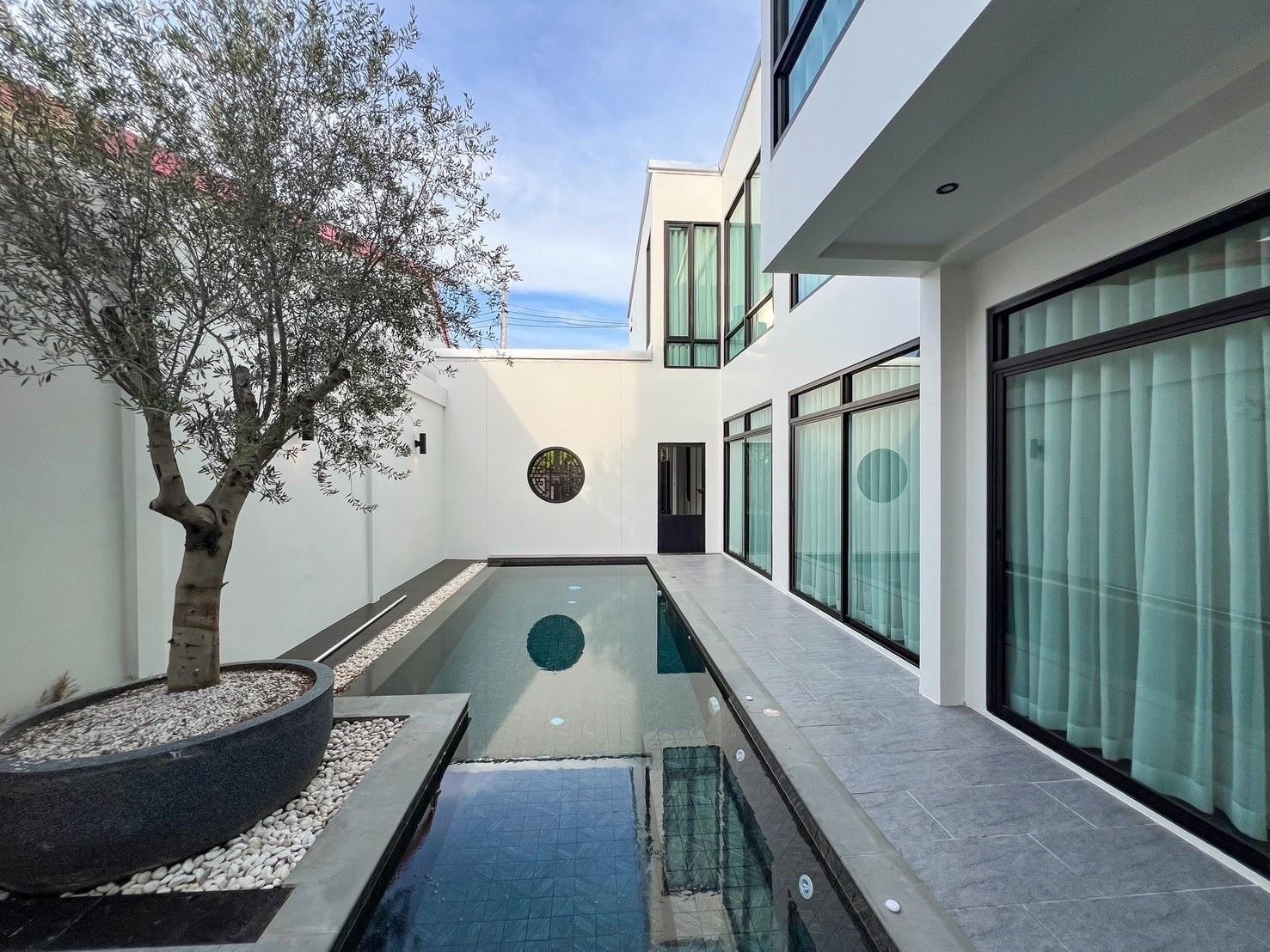 For Sale : Wichit, Saphanhin Pool Villa, 3 bedrooms 3 bathrooms