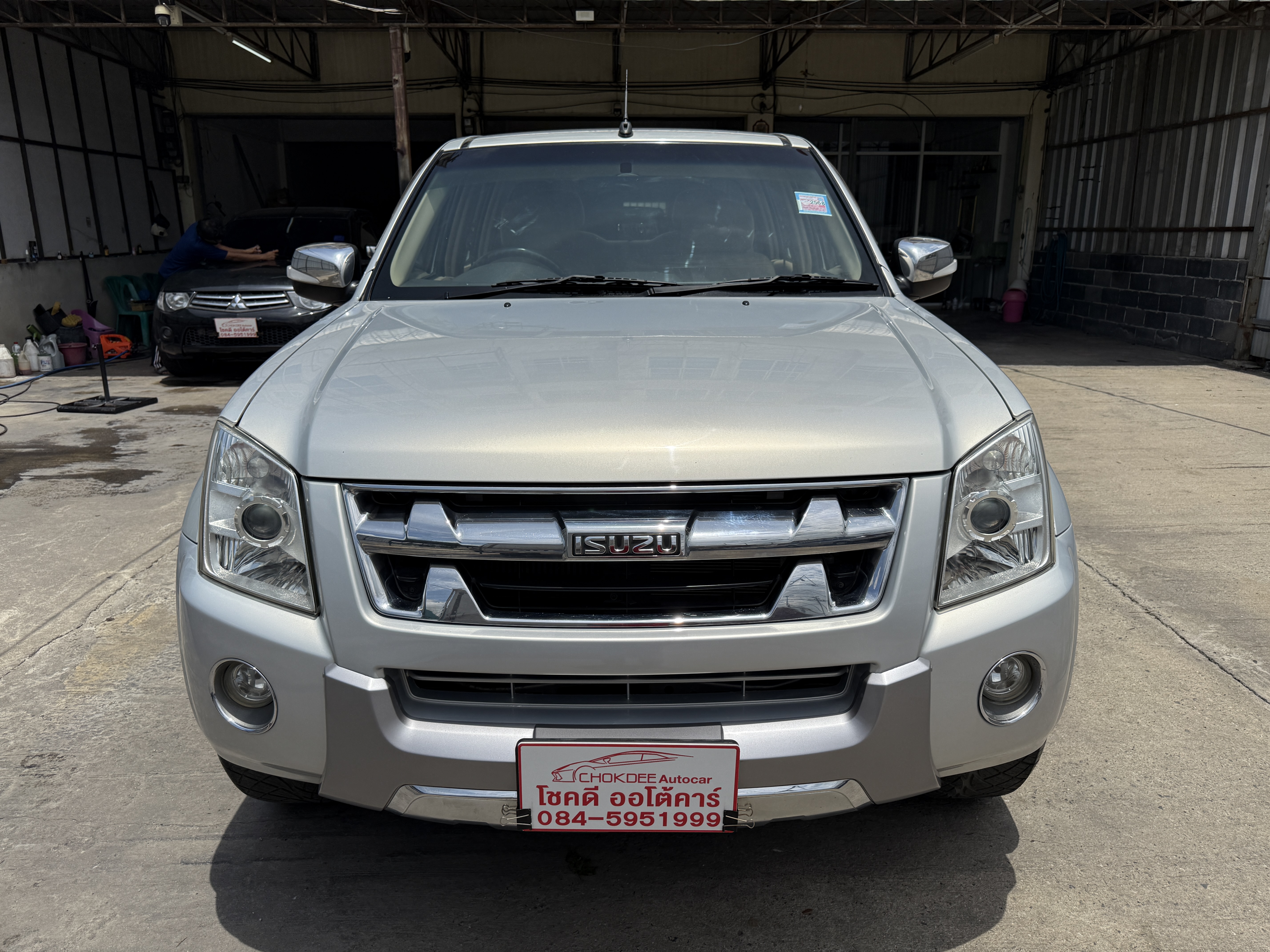Isuzu Dmax 4ประตู Hilander 2.5 Abs 2011 เงิน
