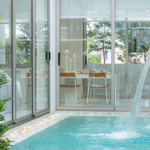 For Sales : Cherngtalay, 3-Storey Private Pool Villa @soi Pasak 8, 3 Bedrooms, 3 Ensuite bathrooms