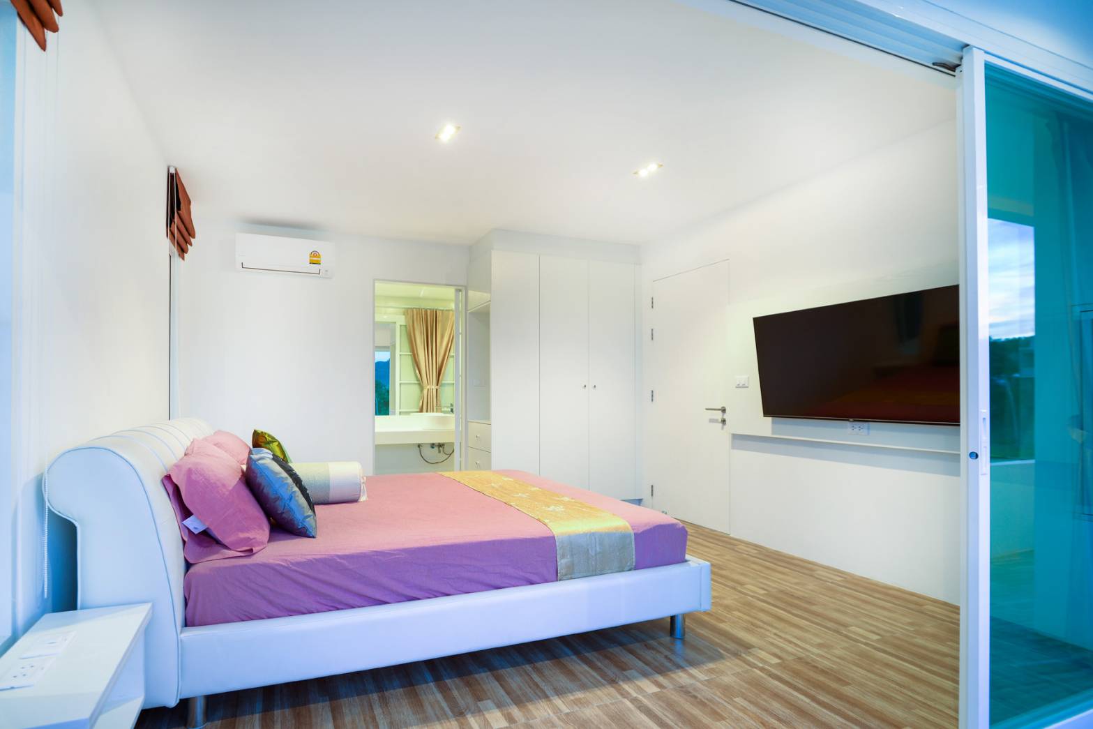 For Rent : Rawai, New Brand Private Pool Villa, 3 bedrooms 4 bathrooms