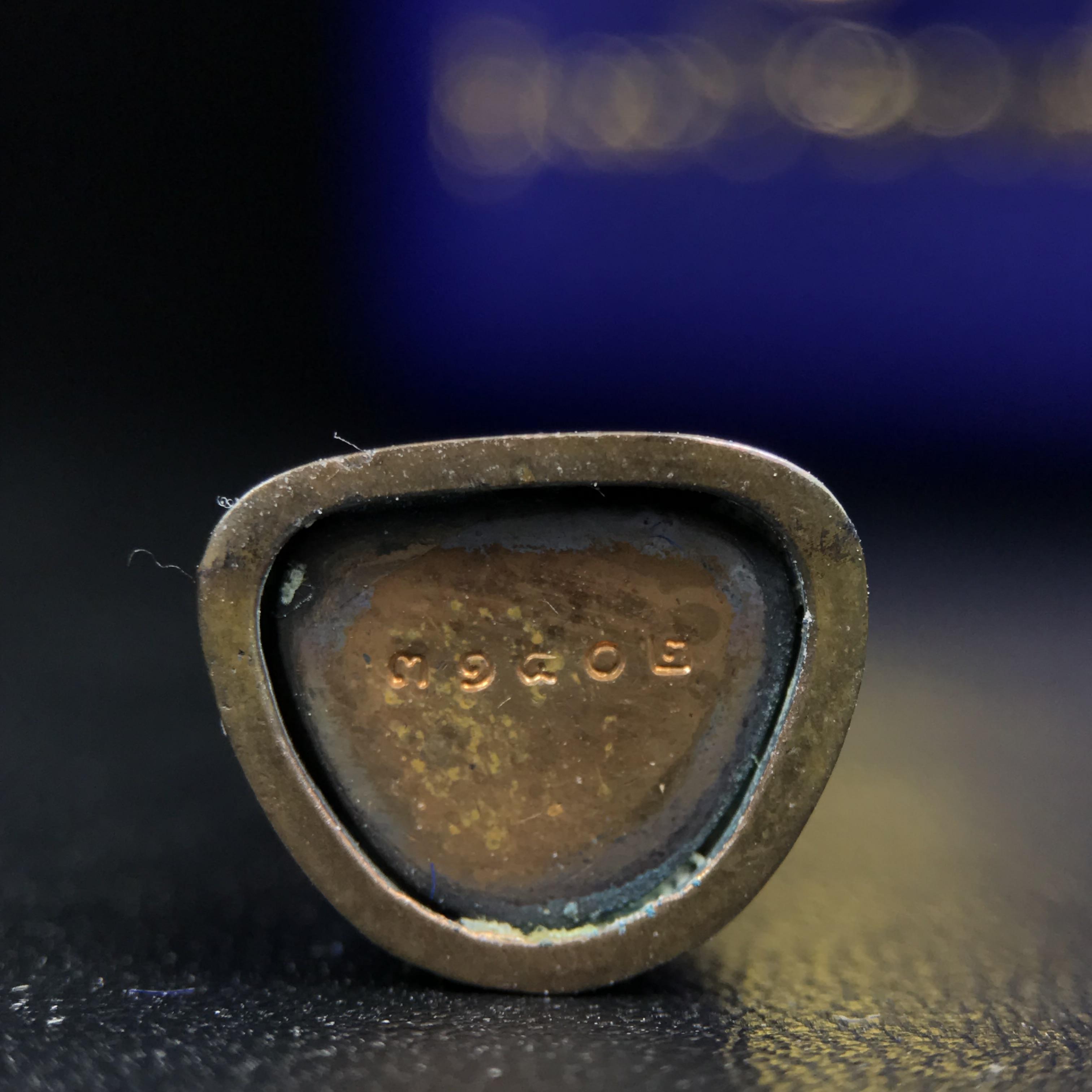 รูปเหมือนหล่อลอยองค์หลวงปู่ทวด รุ่น 111ปี กระทรวงกลาโหม เนื้อนวโลหะรมดำ-ปัดเงา ปี2540 พิธีใหญ่ เข้มขลัง นิยม พร้อมกล่องบรรจุเดิม(คัดสภาพสวยผิวเทพๆผิวรุ้งๆ)ทั้งพิธีทั้งพุทธศิลป์ทรงคุณค่าอีกหนึ่งรุ่นยอดนิยม