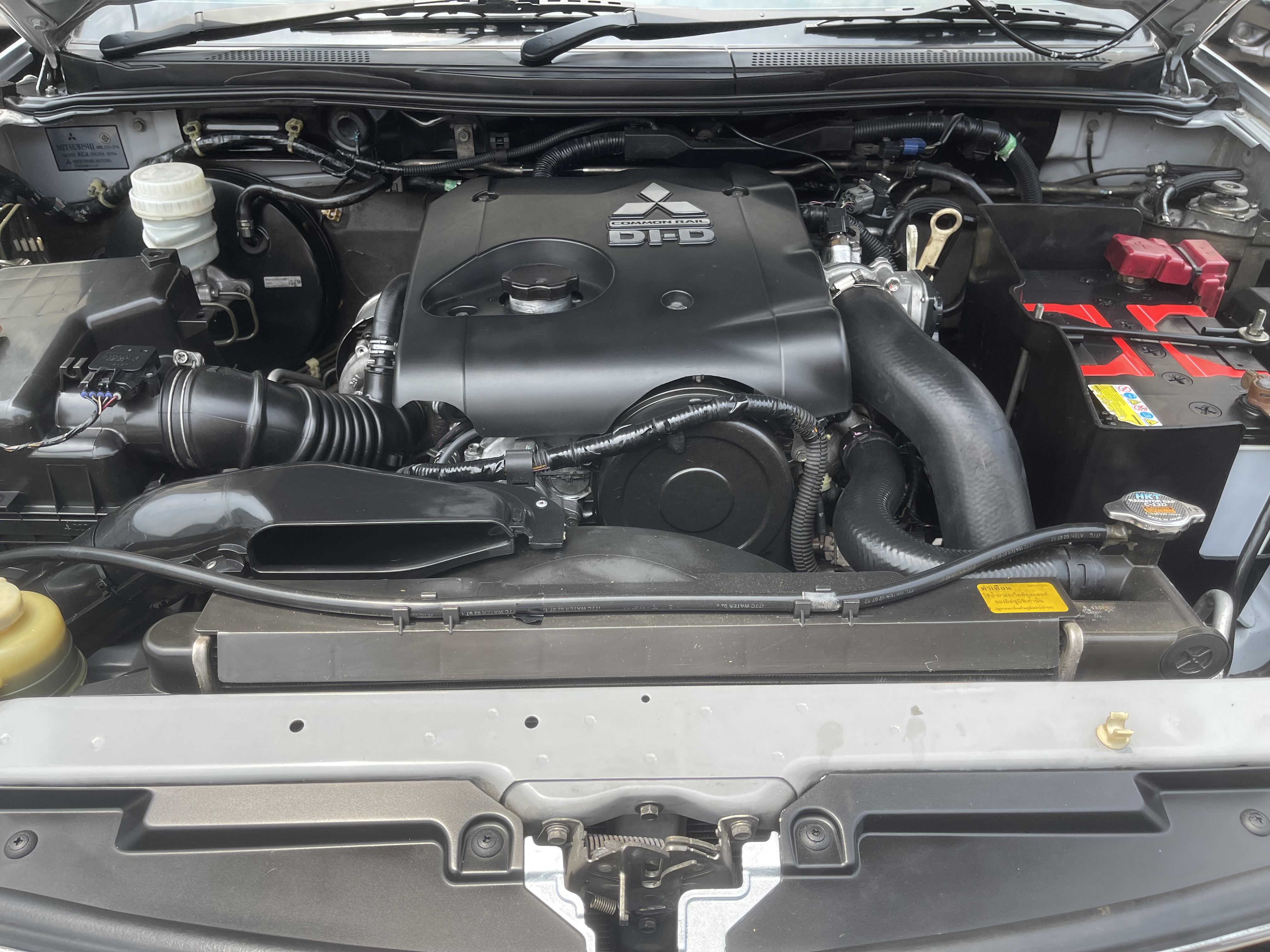 Mitsubishi Pajero Sport 2.5 GT 2WD At 2012 เงิน