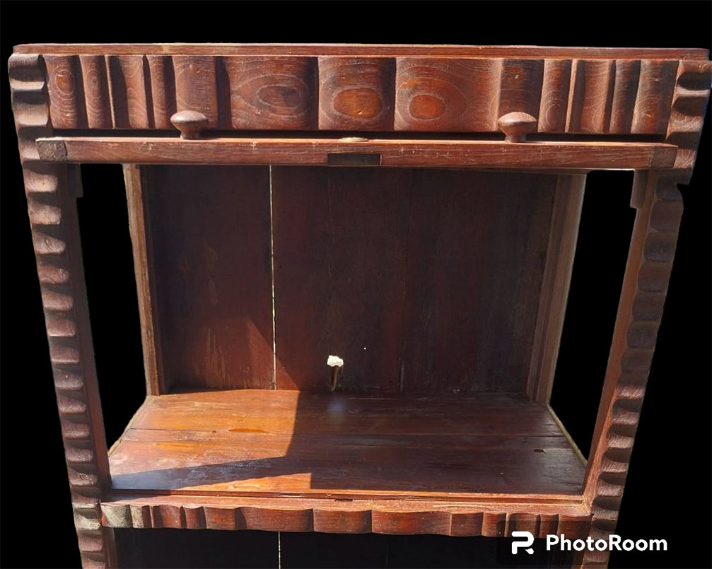 ตู้โชว์มือสอง(ชั้นบนกระจกเลื่อนพับเก็บ)ตำหนิตามรูป รับเอง