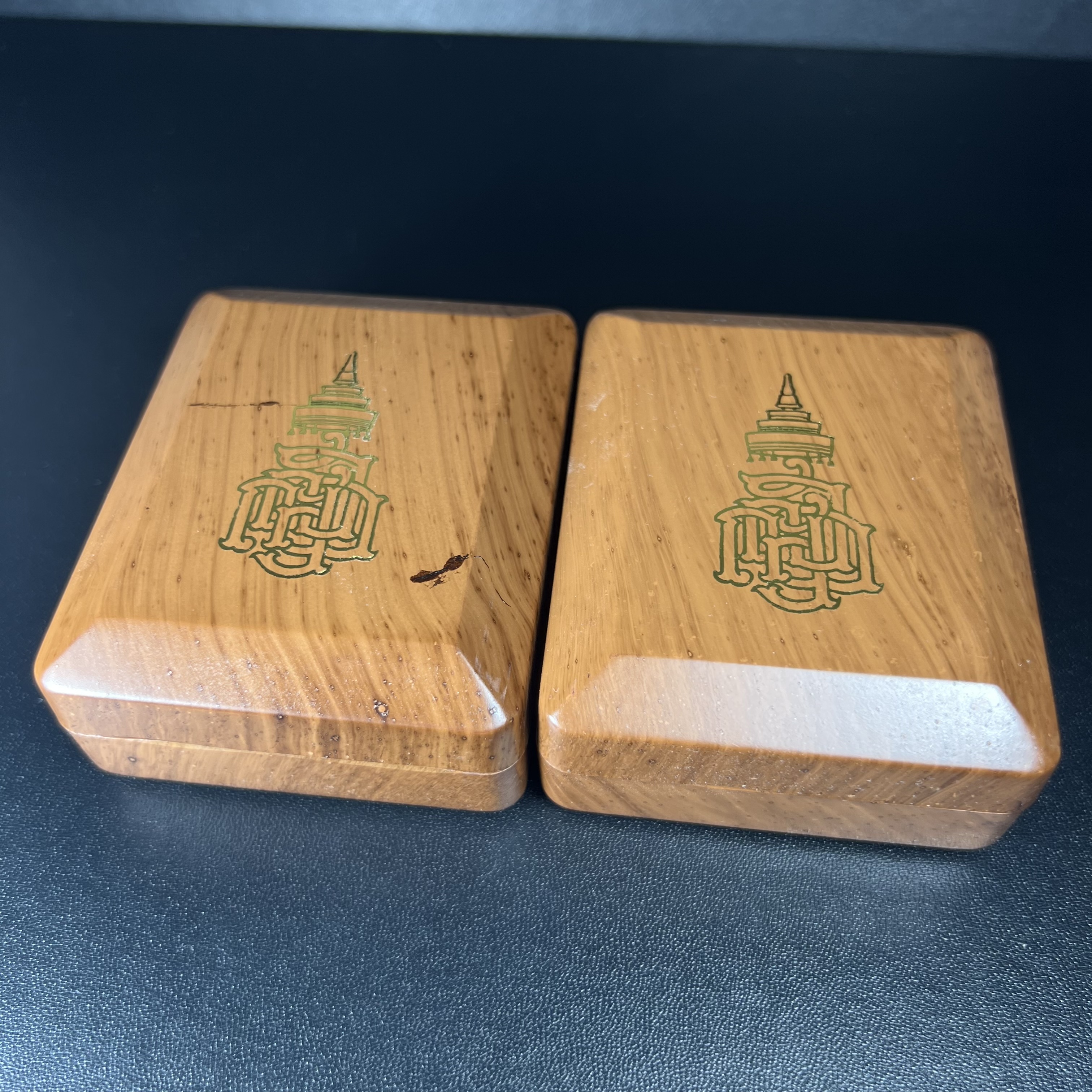 พระกริ่งที่ระลึก สมเด็จพระญาณสังวร สมเด็จพระสังฆราช สกลมหาสังฆปริณายก ทรงเจริญพระชันษา 99 ปี 3 ตุลาคม 2555 วัดบวรนิเวศวิหาร(ทรงพระราชทานใต้ฐานองค์พระกริ่งบรรจุเส้นพระเกศา)(1 ใน 999 องค์)