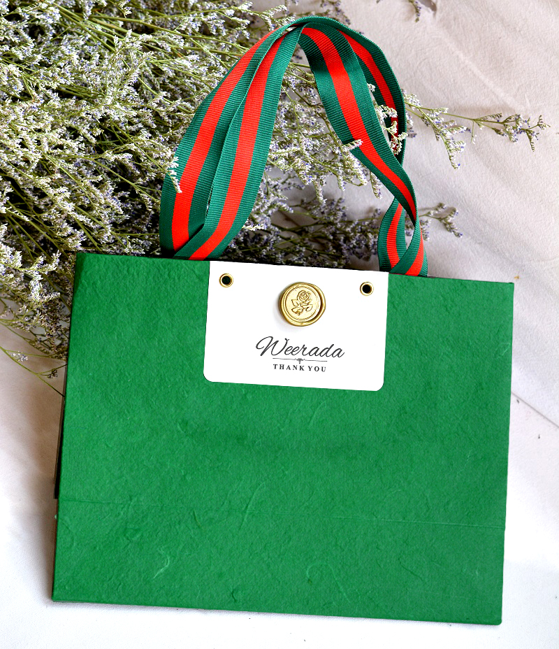 กระเป๋าของขวัญรุ่น Wax seal stamp รุ่นสายลาย 2 สี 4 ไซด์