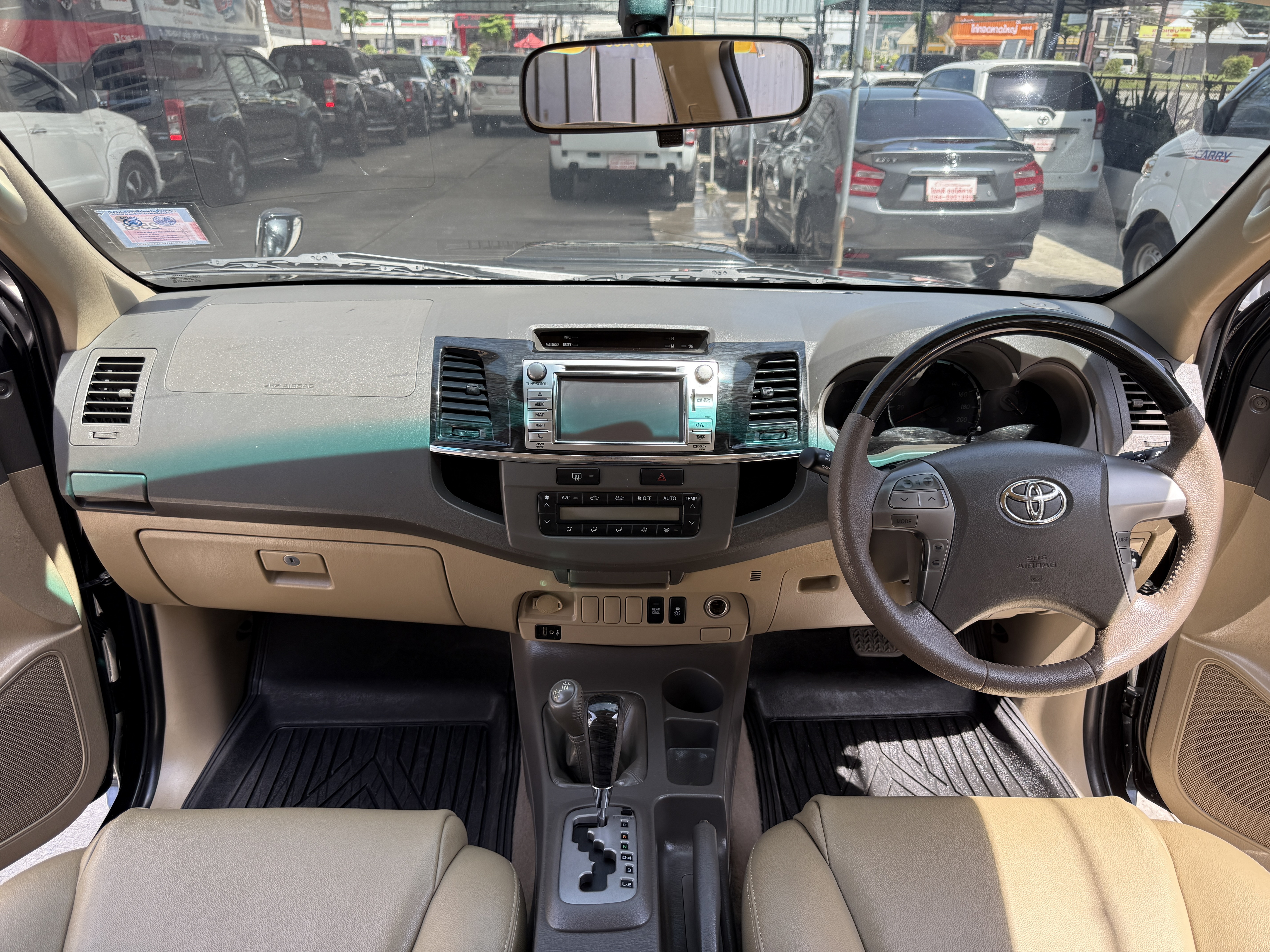 Toyota Fortuner Champ 3.0 V Navi 4WD At ปี 2013 ดำ