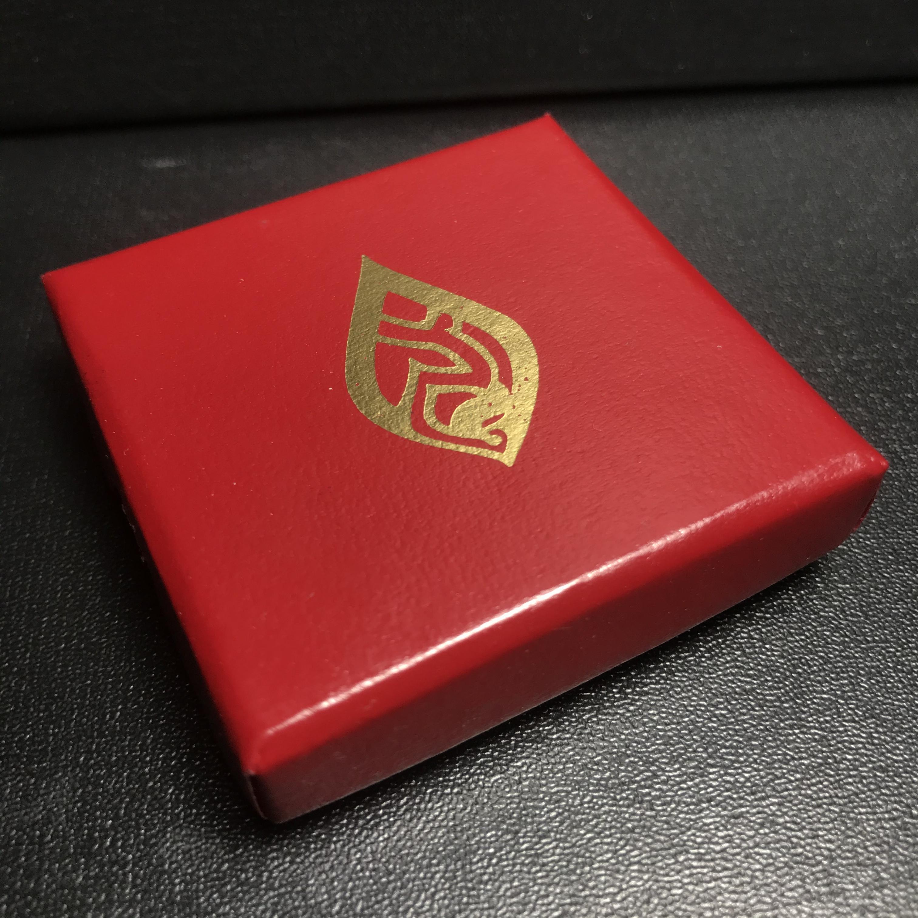 เหรียญพระราชทาน มูลนิธิ พอ.สว. ปี2541 (หายาก สภาพสวย(กล่องเดิม))