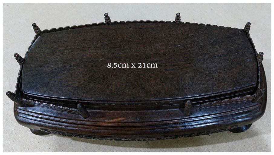 💥SALE!💥กี๋หรือฐานไม้มีซุ้มรั้ว สี่เหลี่ยมผืนผ้า หน้าท๊อปยาว21cmx8.5cm