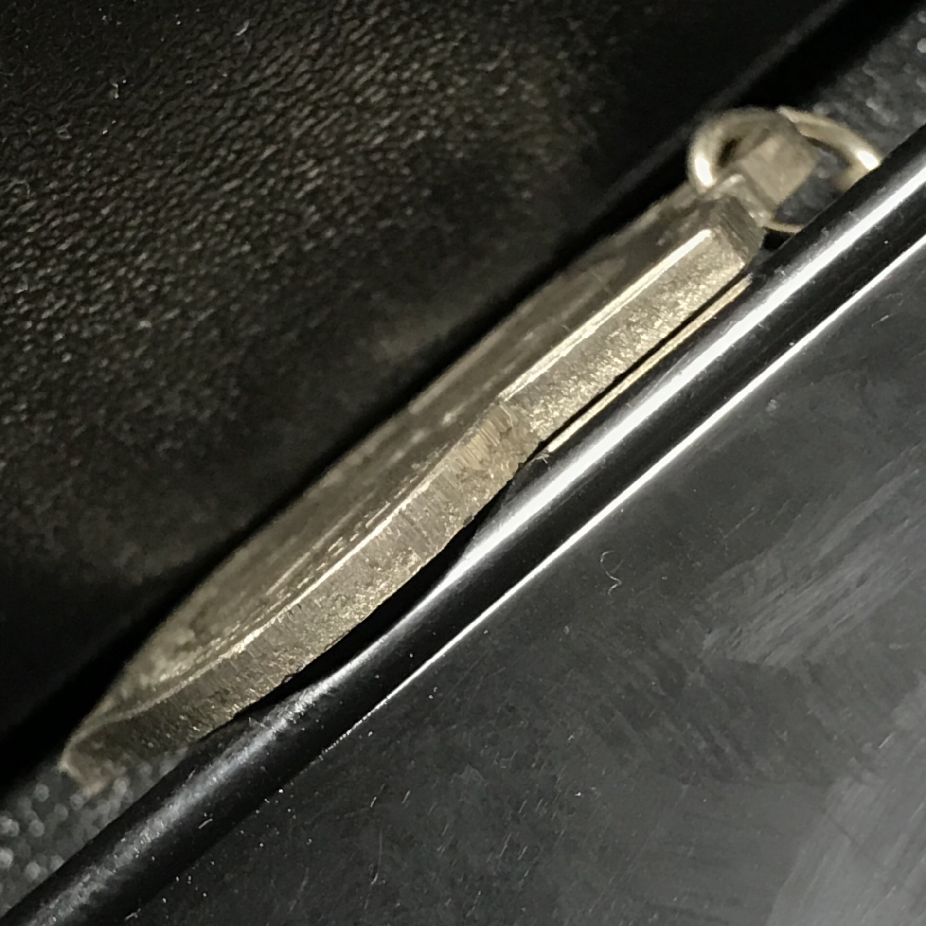 เหรียญอนุสรณ์มหาราช 3รอบ รัชกาลที่9 ปี2506 เนื้ออัลปาก้า โค๊ด "สว" สายโซ่คล้องเดิม(สภาพคัดสวยผิวเดิมโค๊ต “สว” ด้านซ้ายหายากนิยม)