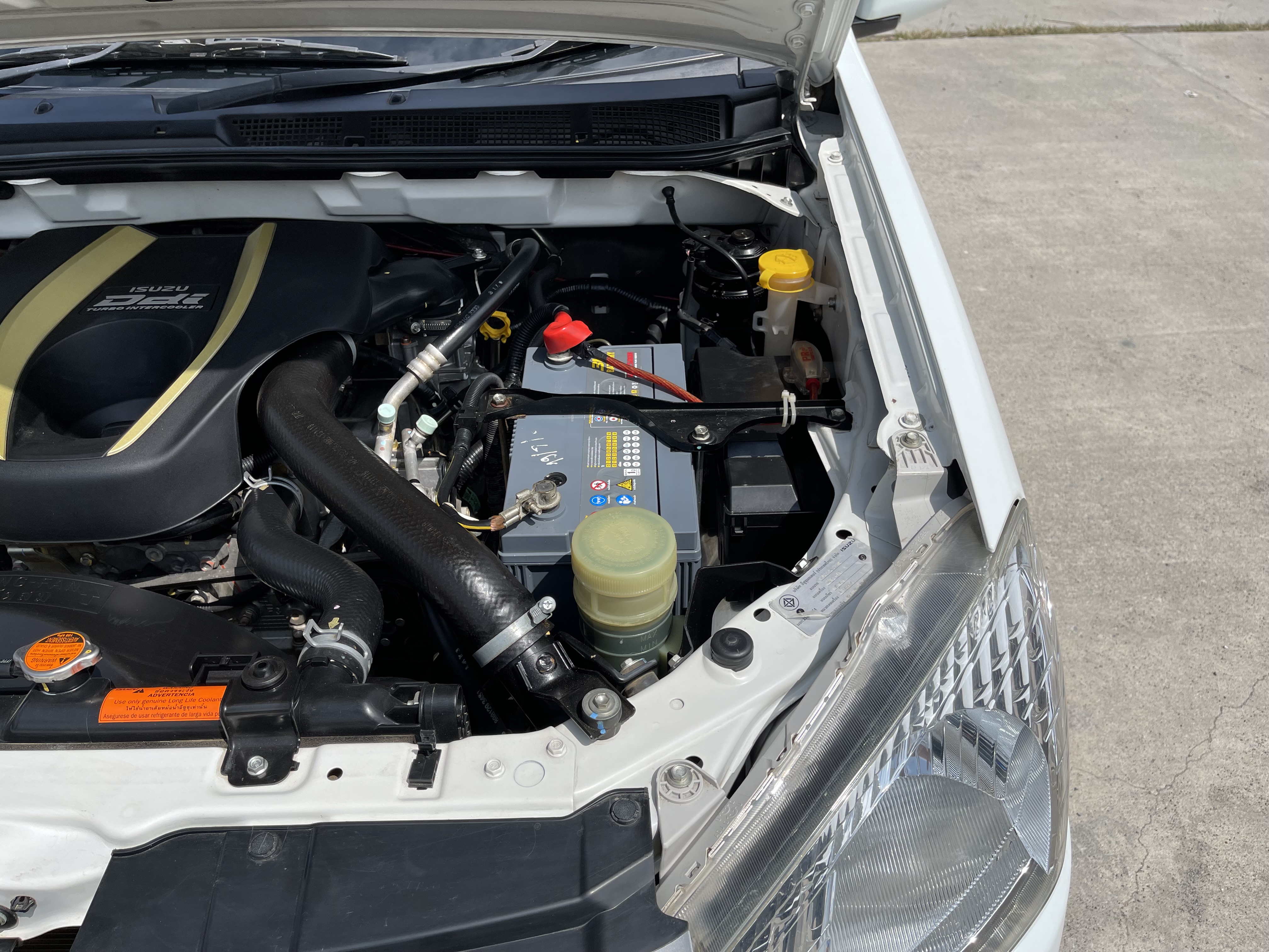 Isuzu Dmax All New 4ประตู 2.5 S 2014 ขาว